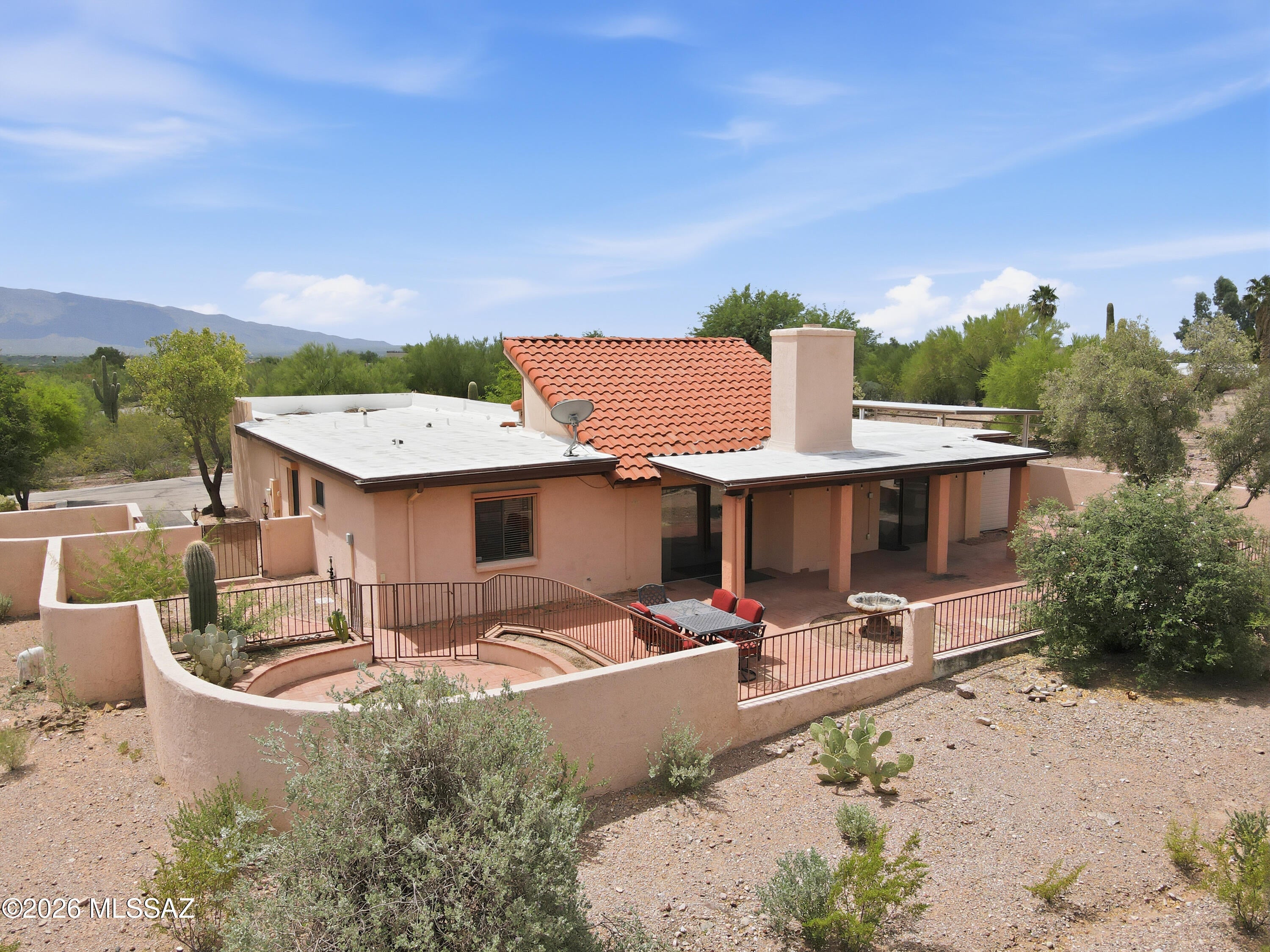 Catalina Madre (71-127) - Residential