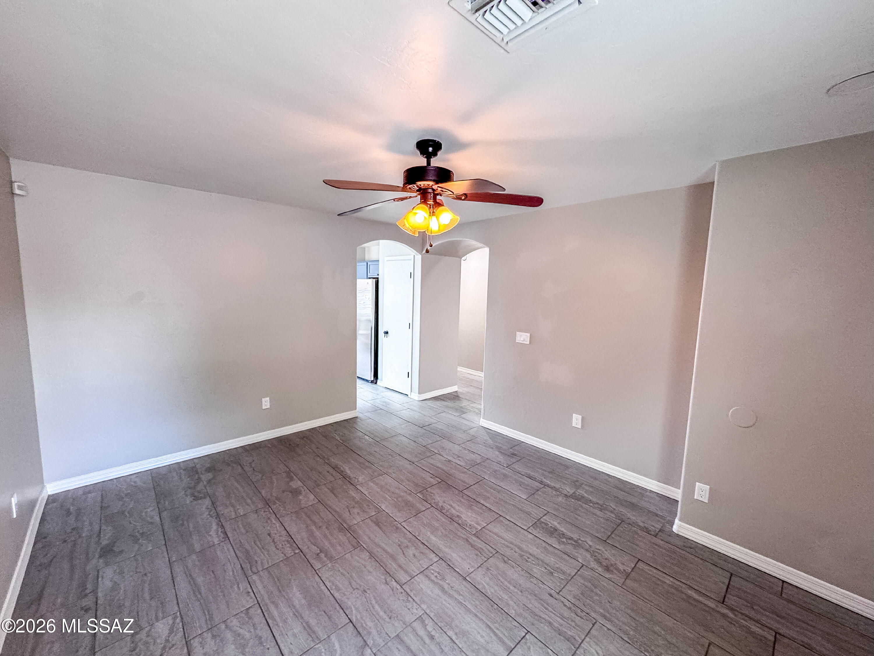 Valencia Reserve South (1-315) - Residential Lease