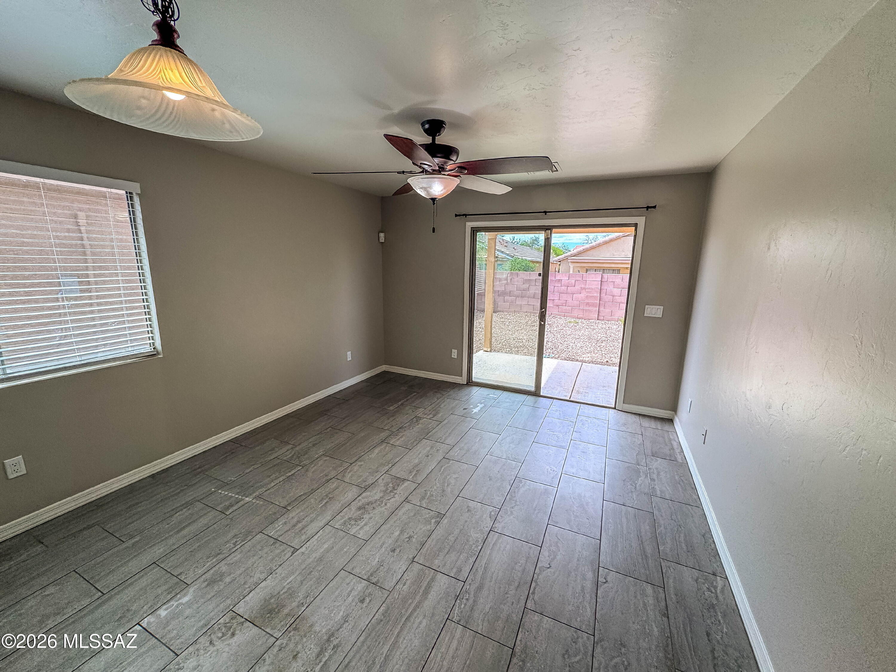 Valencia Reserve South (1-315) - Residential Lease