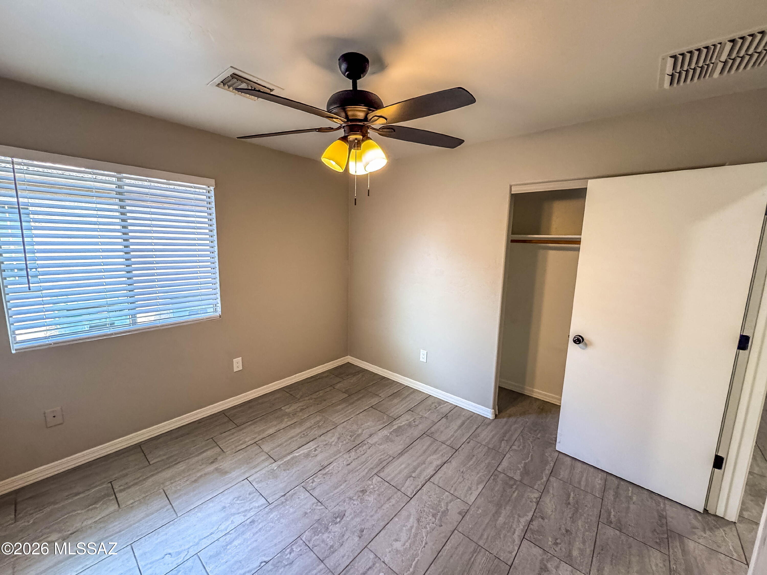 Valencia Reserve South (1-315) - Residential Lease
