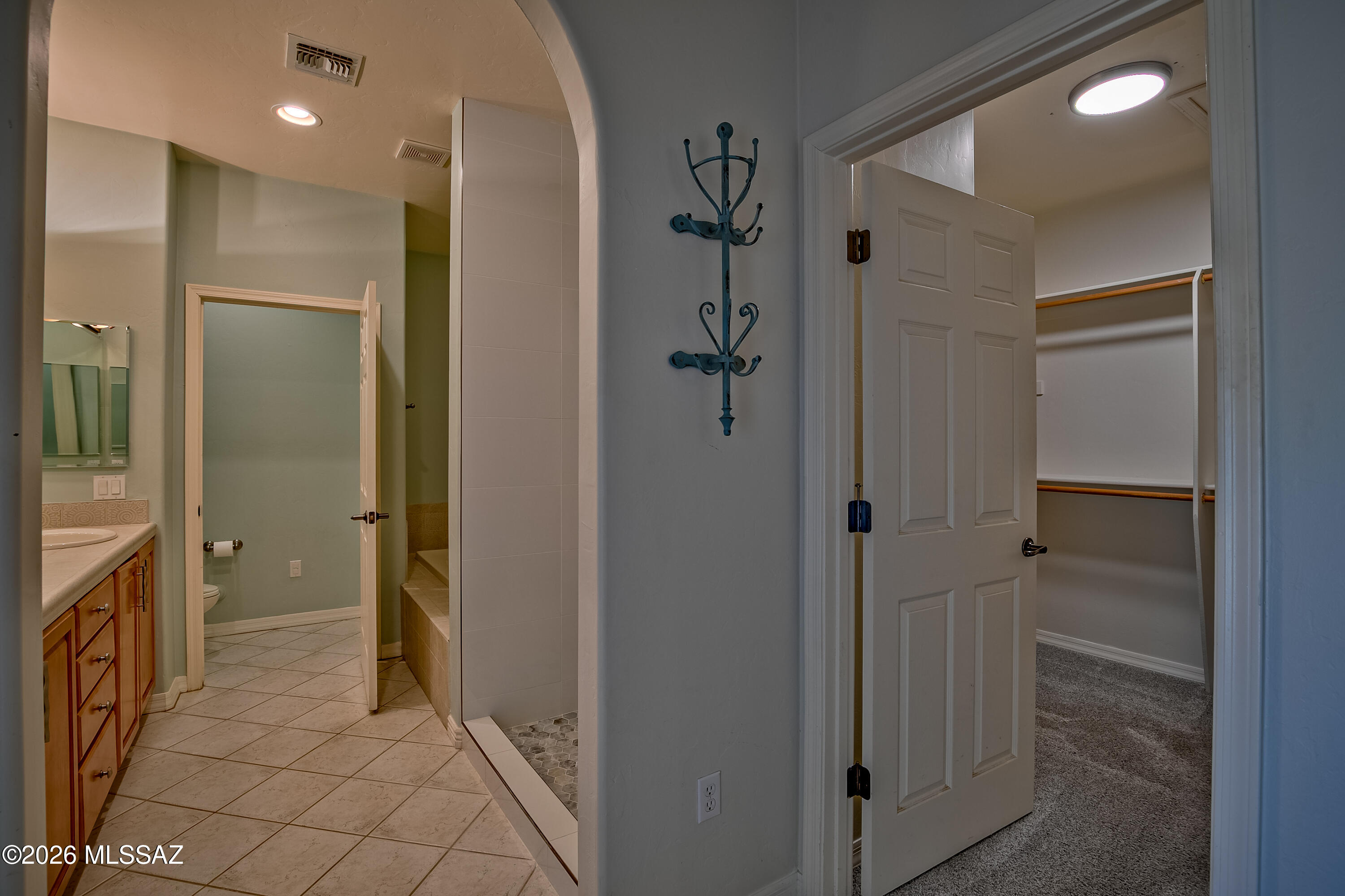 New Tucson Unit NO. 28 - Residential
