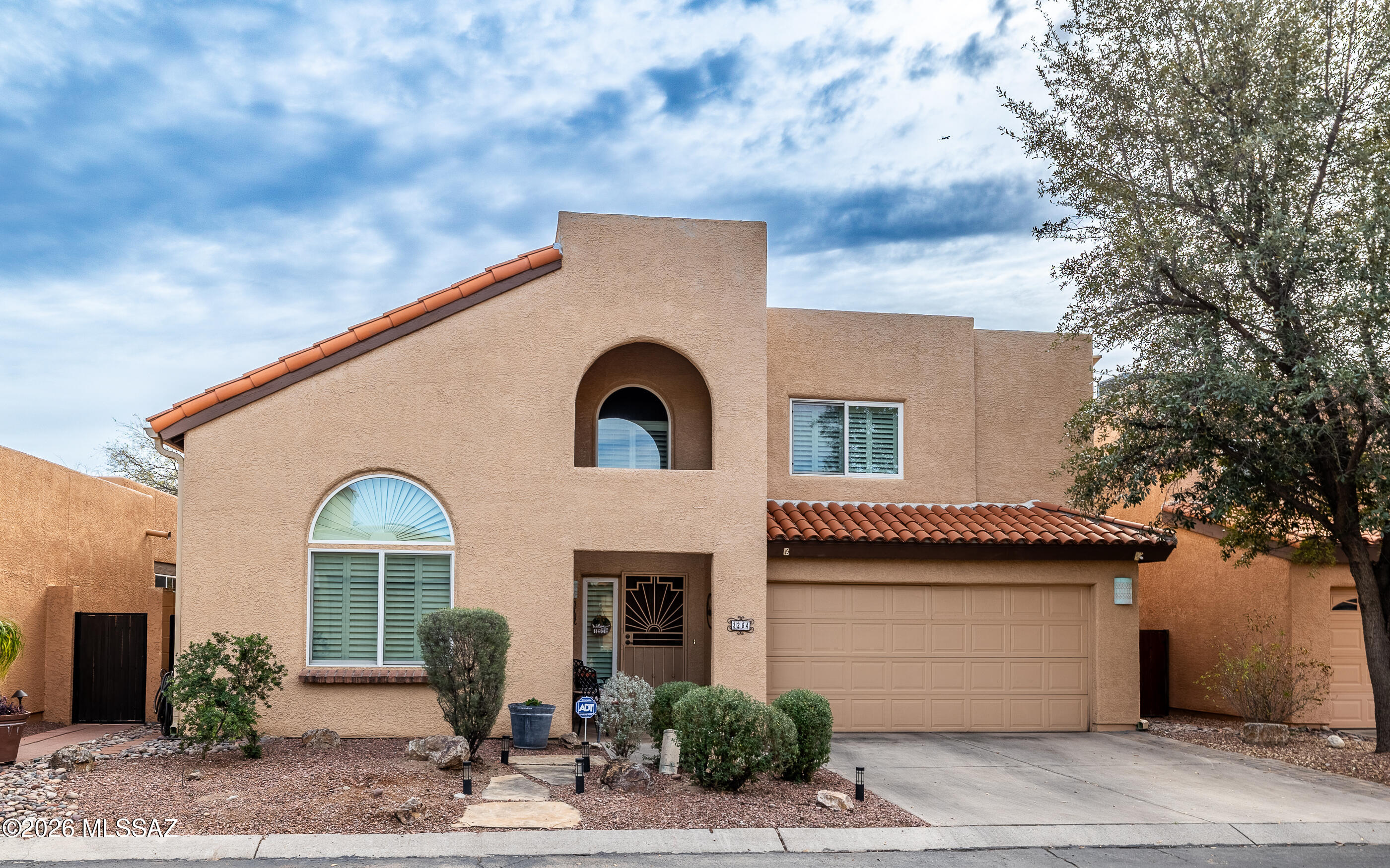 Charming 4bd/3ba, 2,342 sf home, on a PREMIUM cul-de-sac lot in Mesquite Creek II, backs to a peaceful greenbelt w/no rear neighbors!! Enjoy apprx $115k in upgrades: new roof '21, Andersen windows, new HVAC '24, new water heater '24 & NO POLY! Kitchen beautifully remodeled: HUGE island w/pendant lighting, quartz counters, cherry cabs & premium Bosch/Dacor appl's. Owner's suite features private balcony, 2 WICs & spa-like bath w/dual alder vanity, custom pull out make-up/hair cabinets & huge walk-in shower w/floor-to-ceiling tile. Downstairs bath remodeled '21. Gas FP, plantation shutters & ceiling fans thru-out. The serene backyard offers covered & open patios, low-care xeriscape w/irrigation & dog run. INTERIOR PAINTED (POST PICTURES): absolutely MOVE-IN READY!! SEE UPGRADE SHEET & VIDEO!!