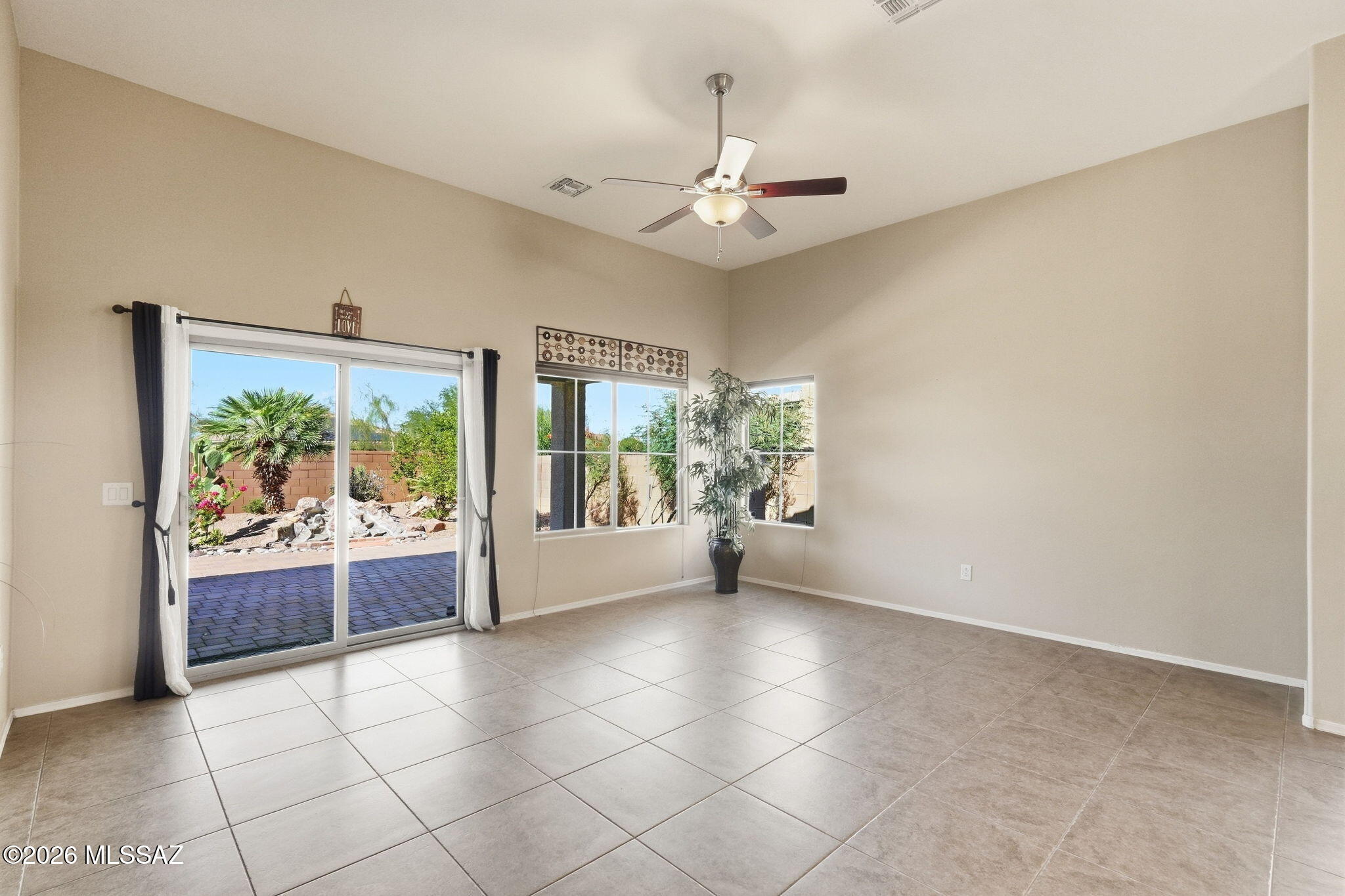 Saguaro Bloom - Residential