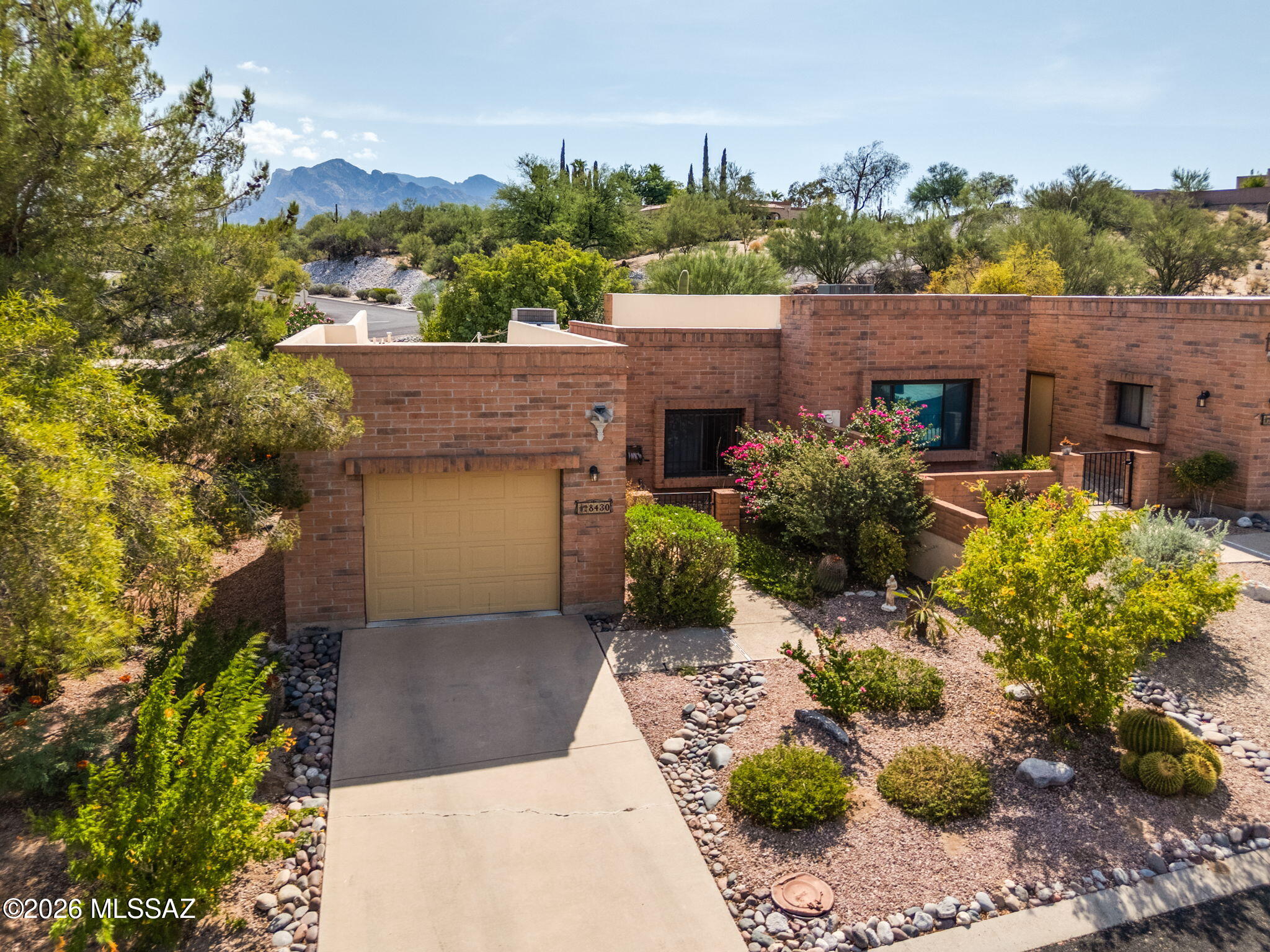 Fairfield La Cholla Hills - Residential