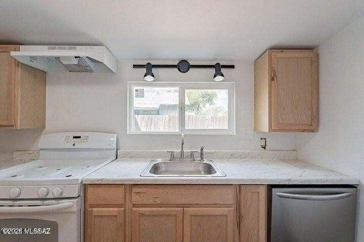 Coronado Heights - Residential Income