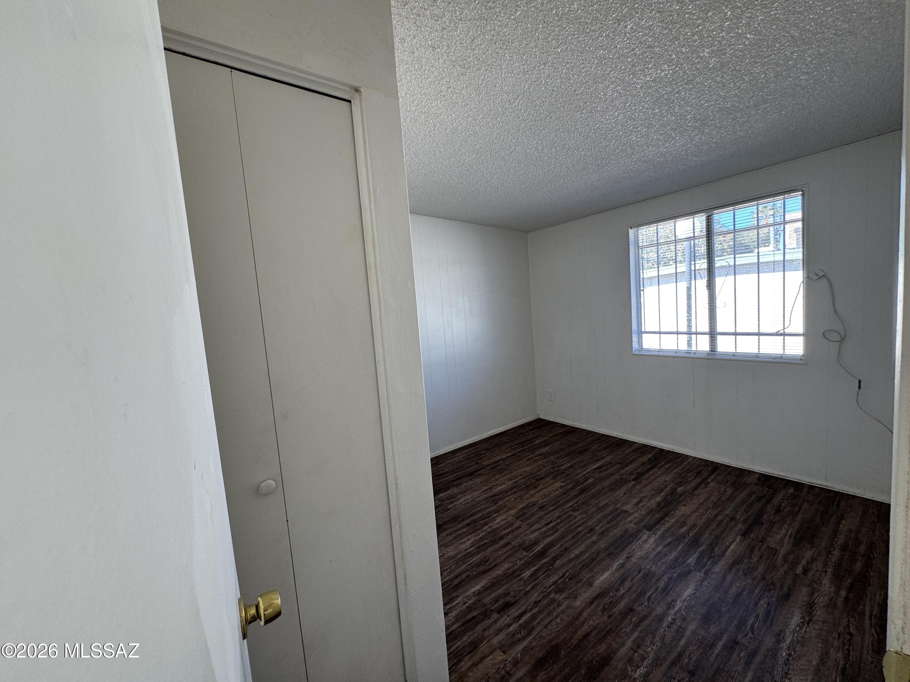 Palm Grove Clusters (186-349, 543) - Residential Lease