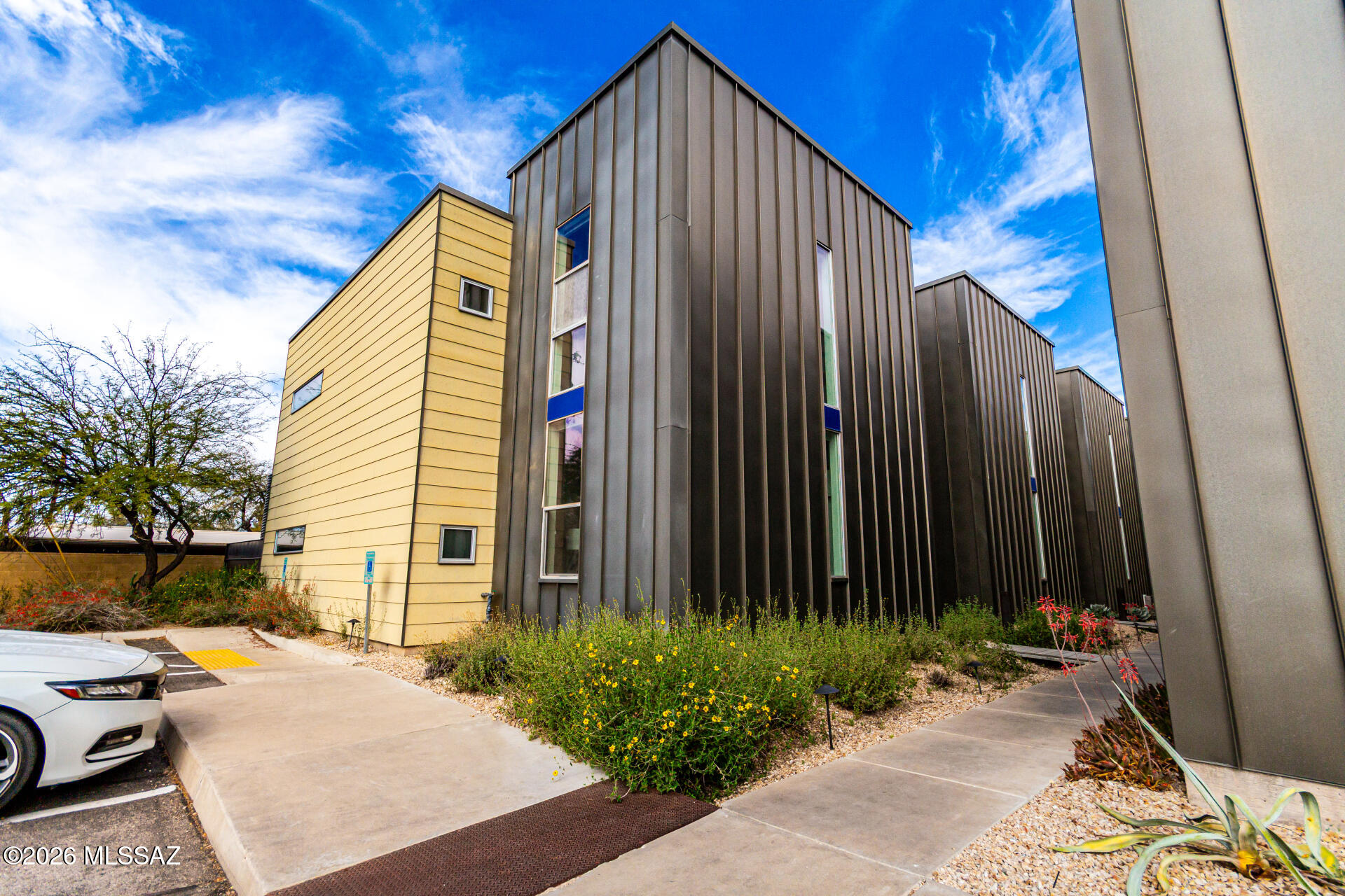 Indigo Modern - Residential