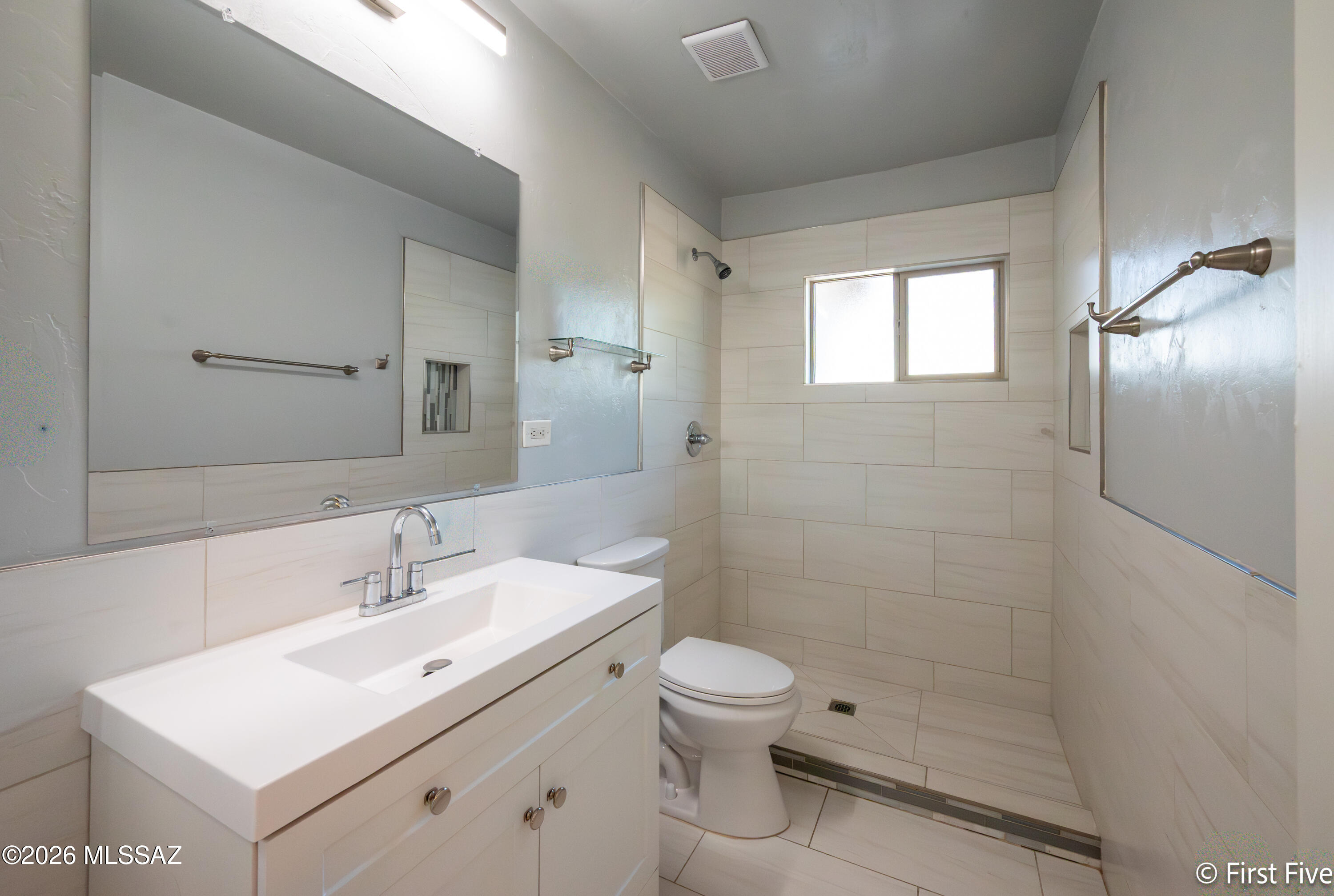 Country Club Park - Residential Lease