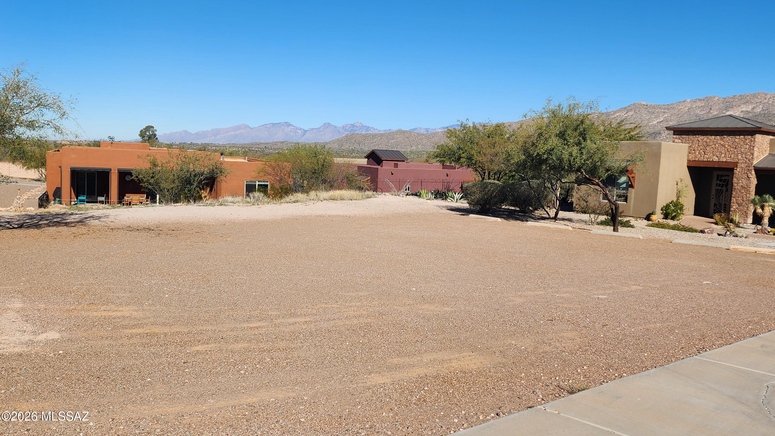 Academy Village - Land