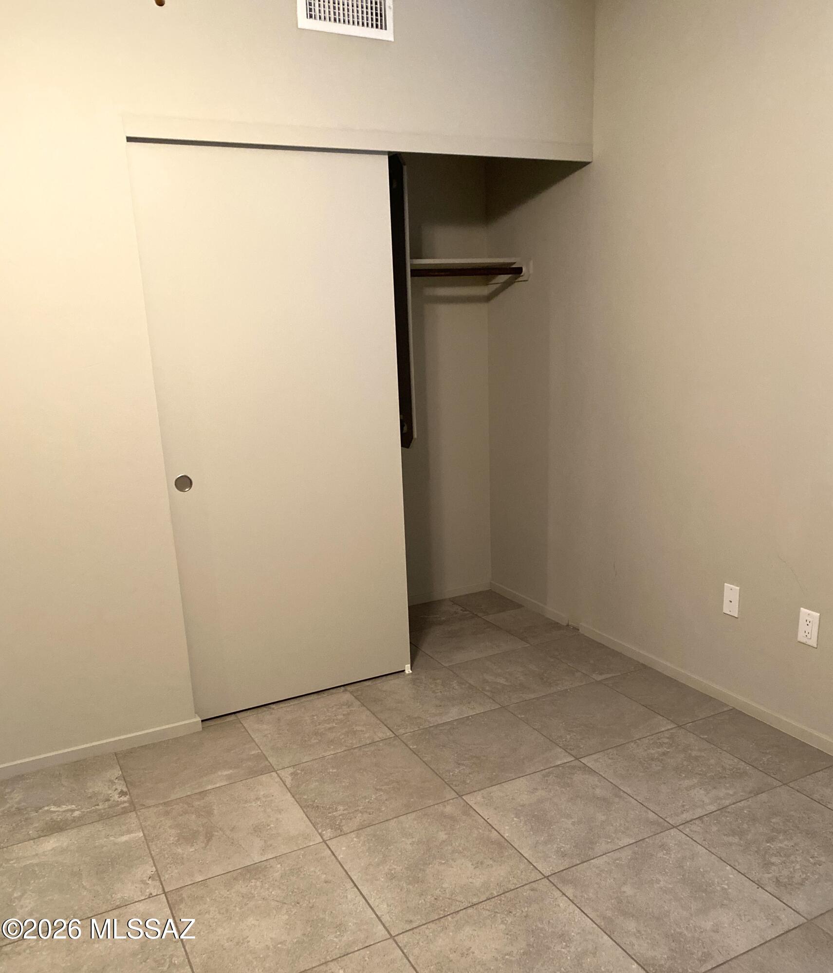 Silverbell West (1-92) - Residential Lease