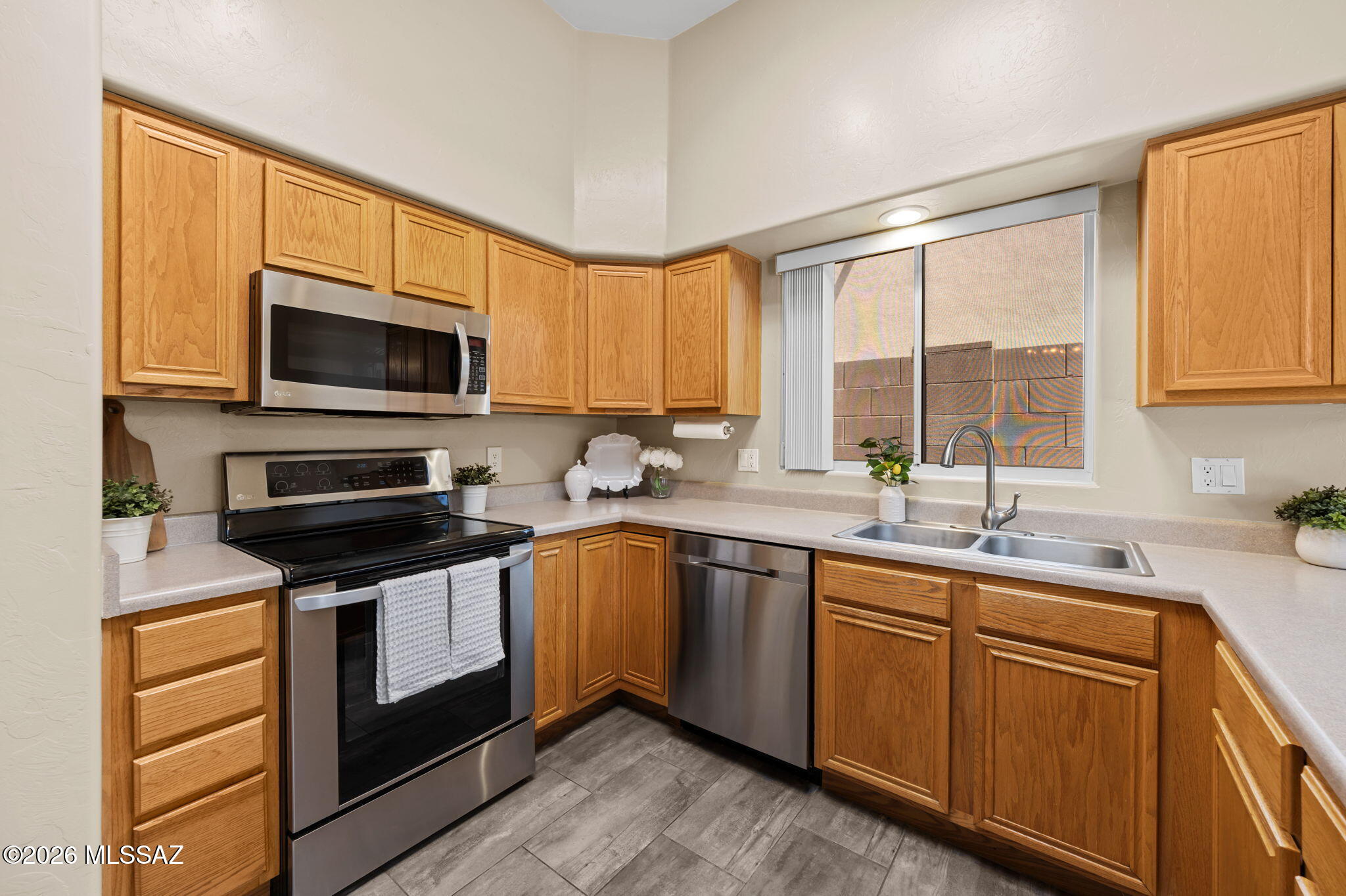 Catalina Shadows Estates (69-540) - Residential