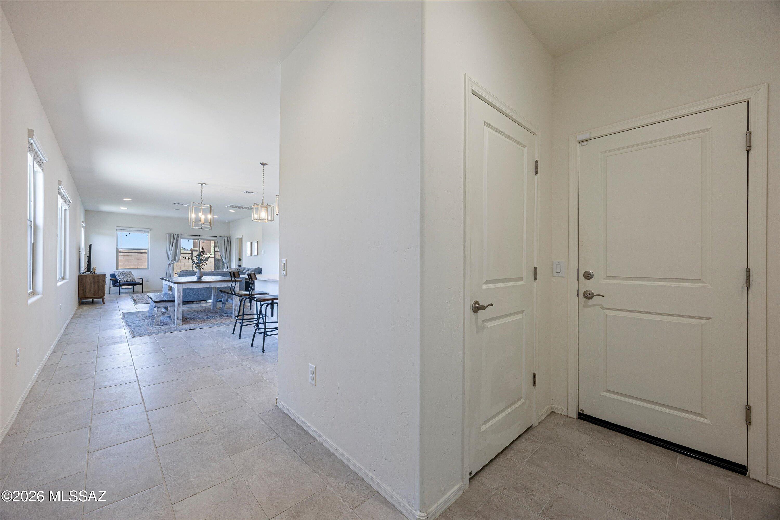 Entrada Del Pueblo - Residential Lease