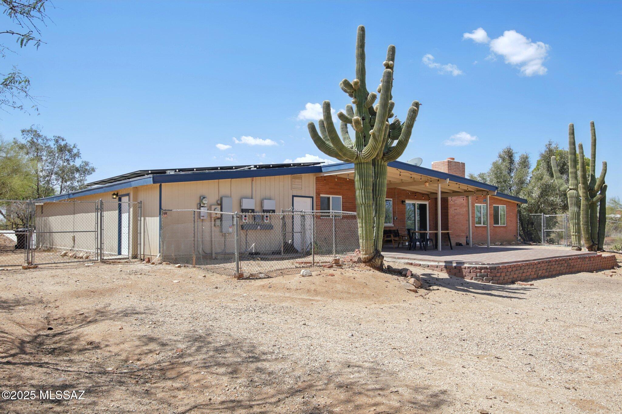 Casas Adobes West (1-220) - Residential