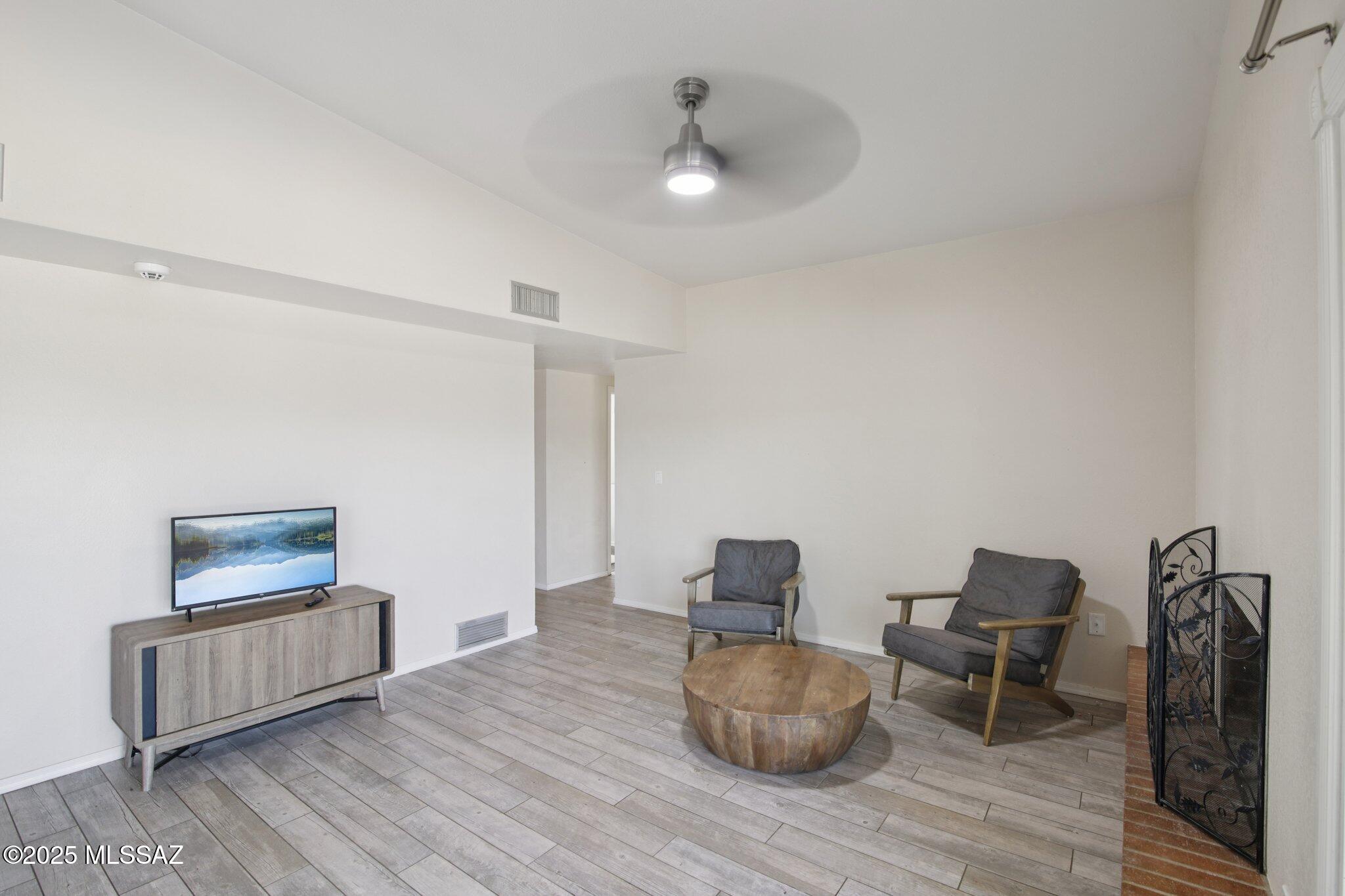 Casas Adobes West (1-220) - Residential