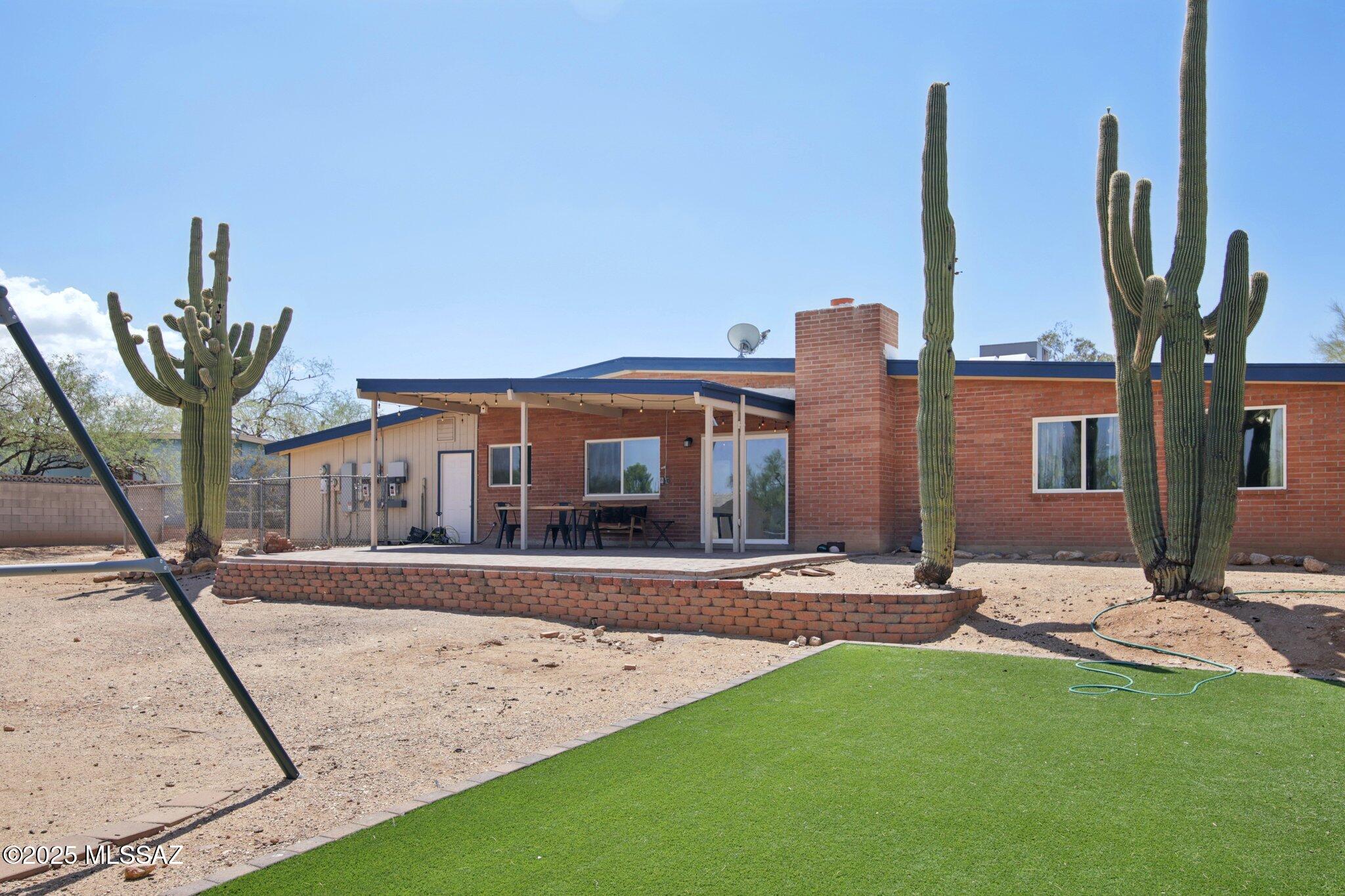 Casas Adobes West (1-220) - Residential