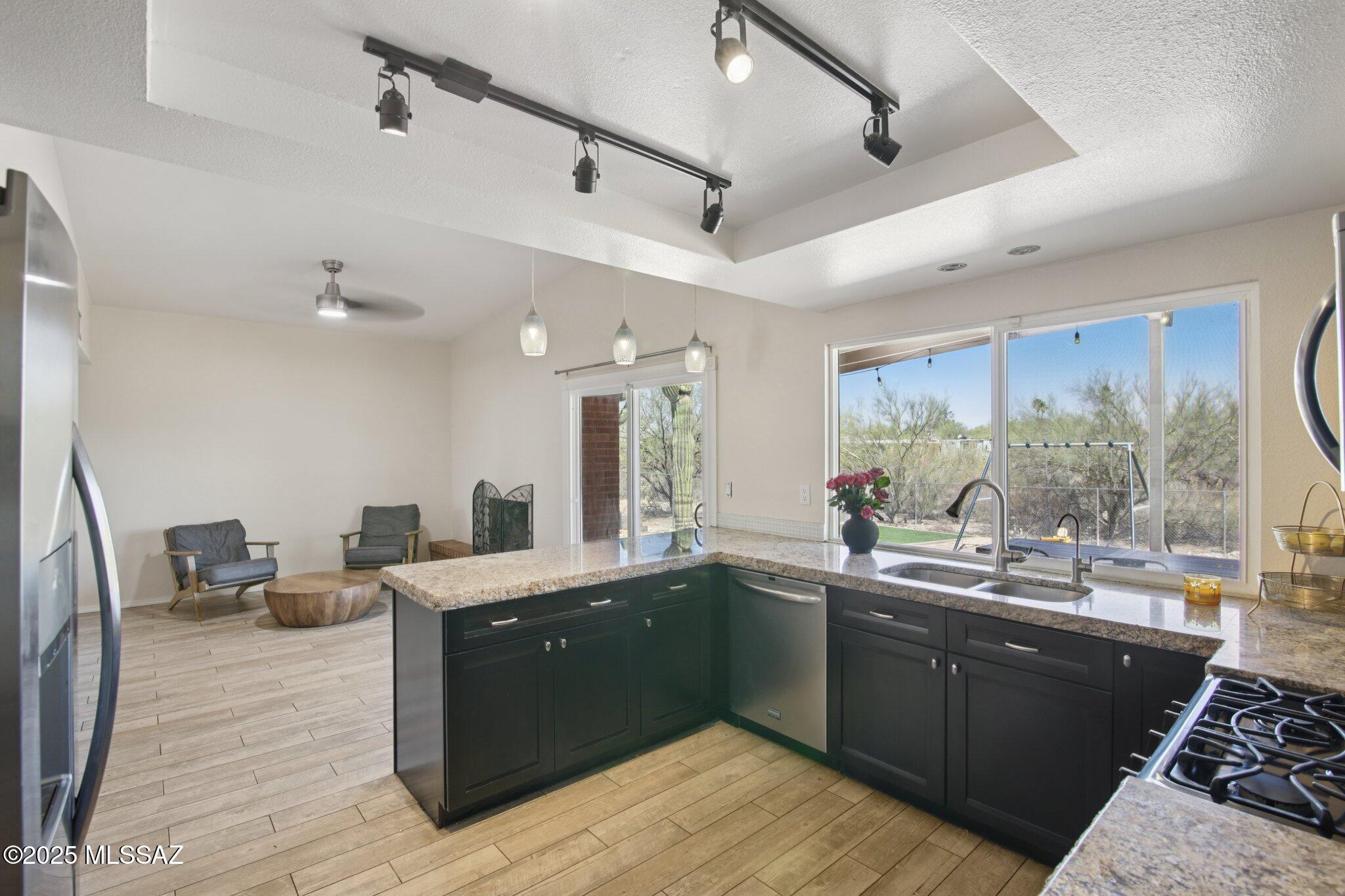 Casas Adobes West (1-220) - Residential