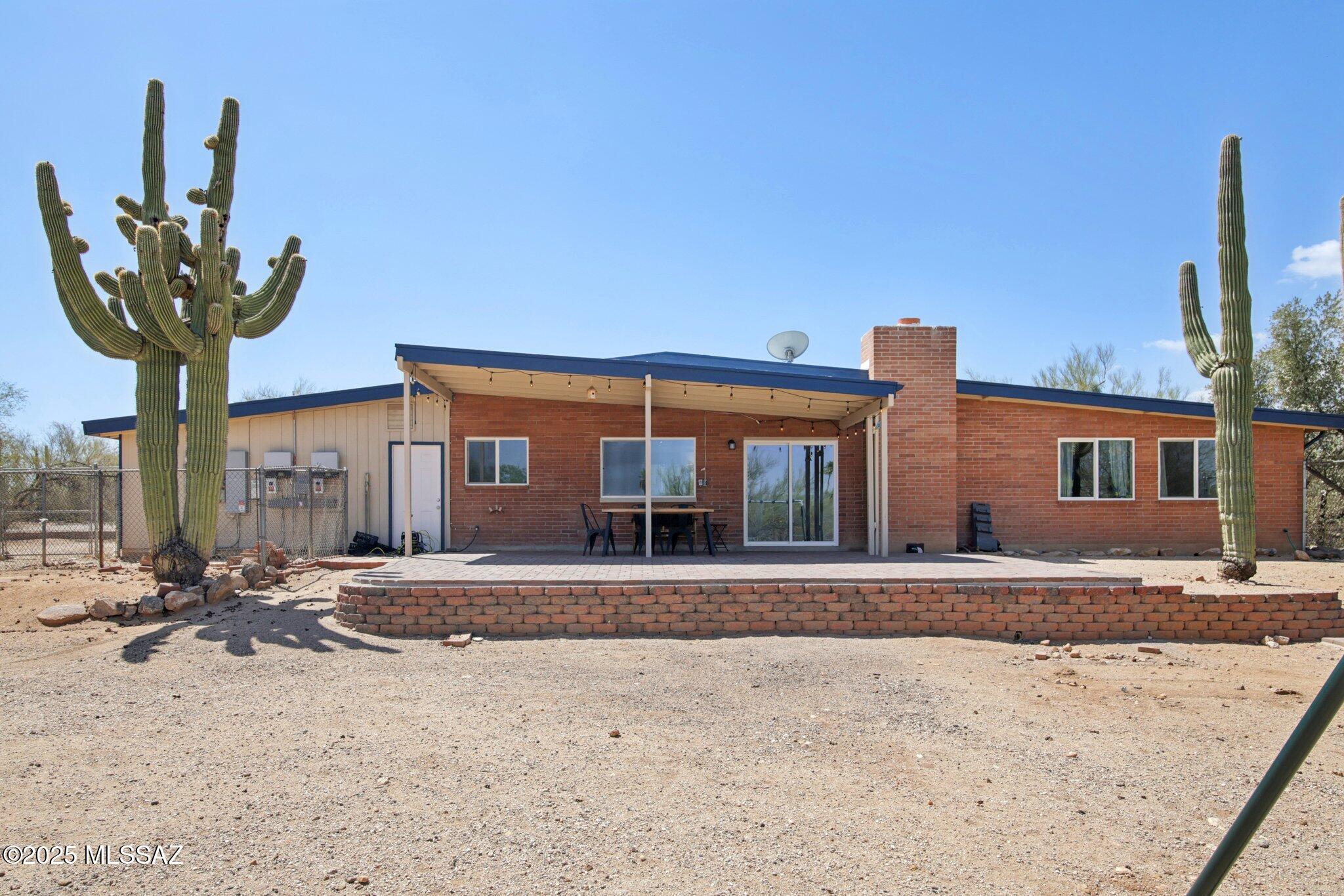 Casas Adobes West (1-220) - Residential