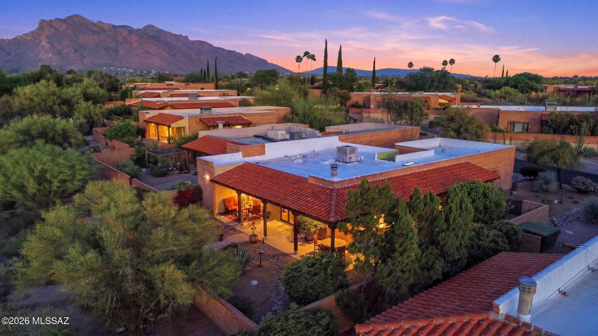 La Cholla Hills(1-313) - Residential
