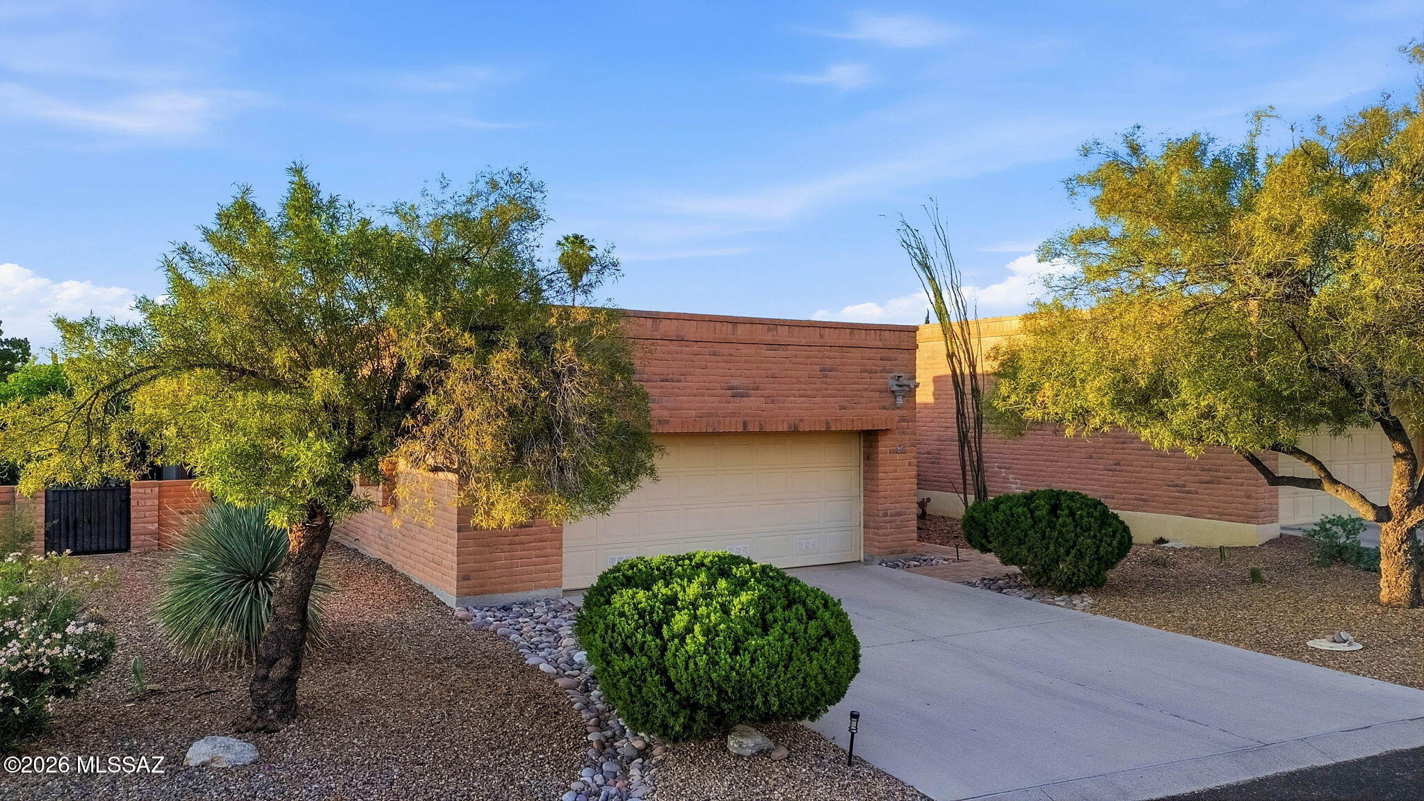 La Cholla Hills(1-313) - Residential