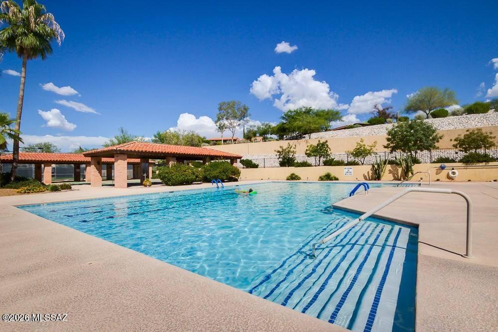 La Cholla Hills(1-313) - Residential