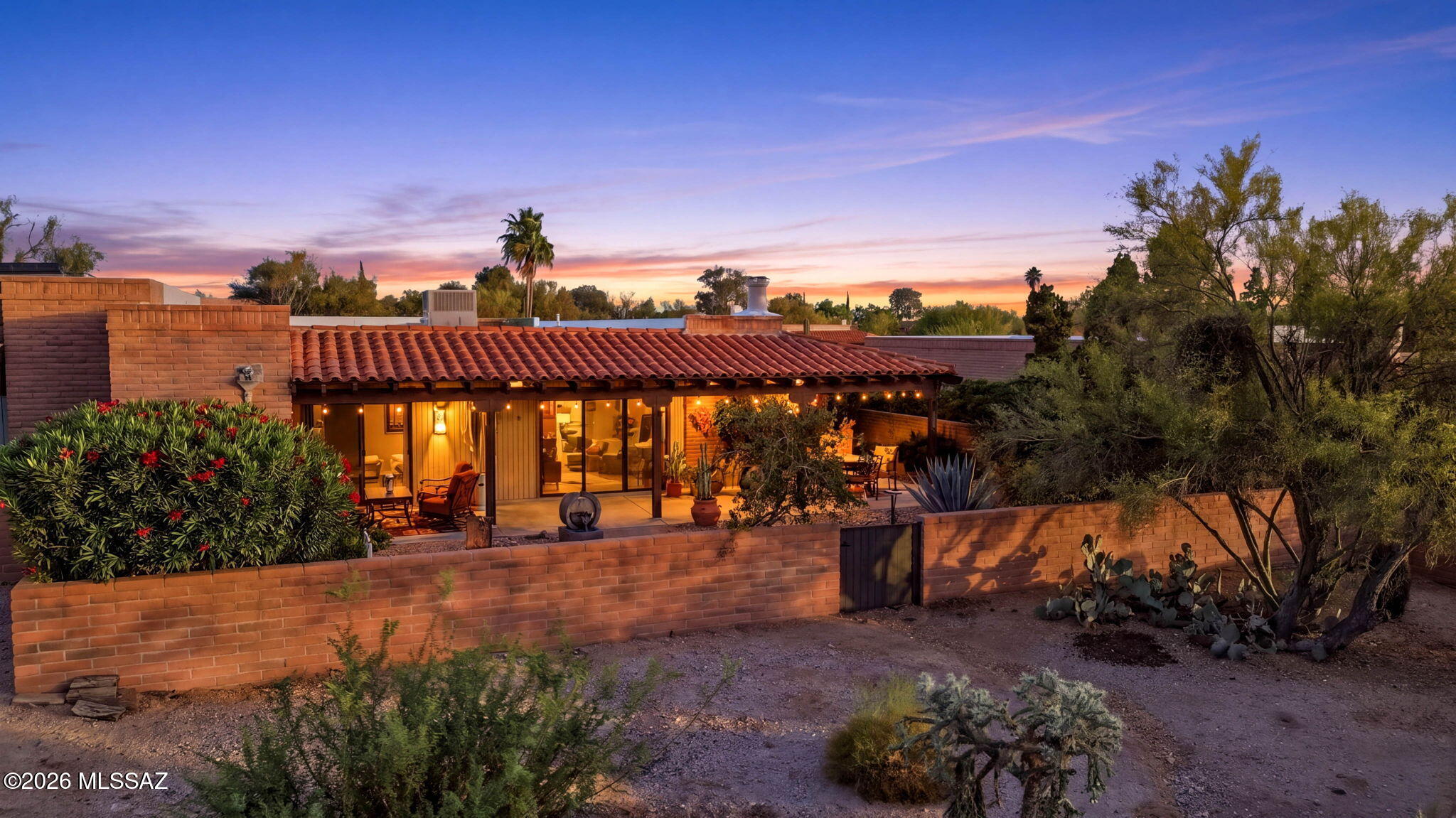La Cholla Hills(1-313) - Residential