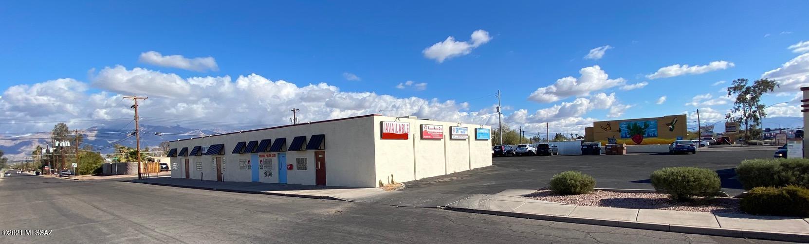 Great central retail space at Speedway/Jones, just behind Coffee Times.  End cap unit, 1200 sf, 1 ADA restroom, tile throughout, and move in ready.  Former hair salon, plumbing in South wall. Tenant pays rent and utilities.