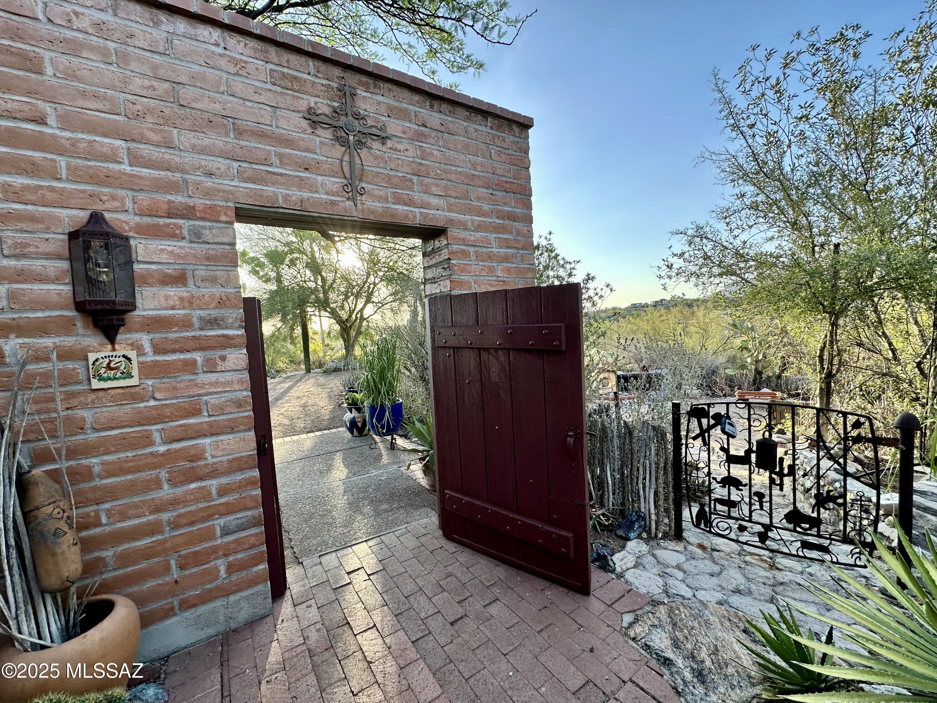 Catalina Foothills Estates NO. 2 - Residential
