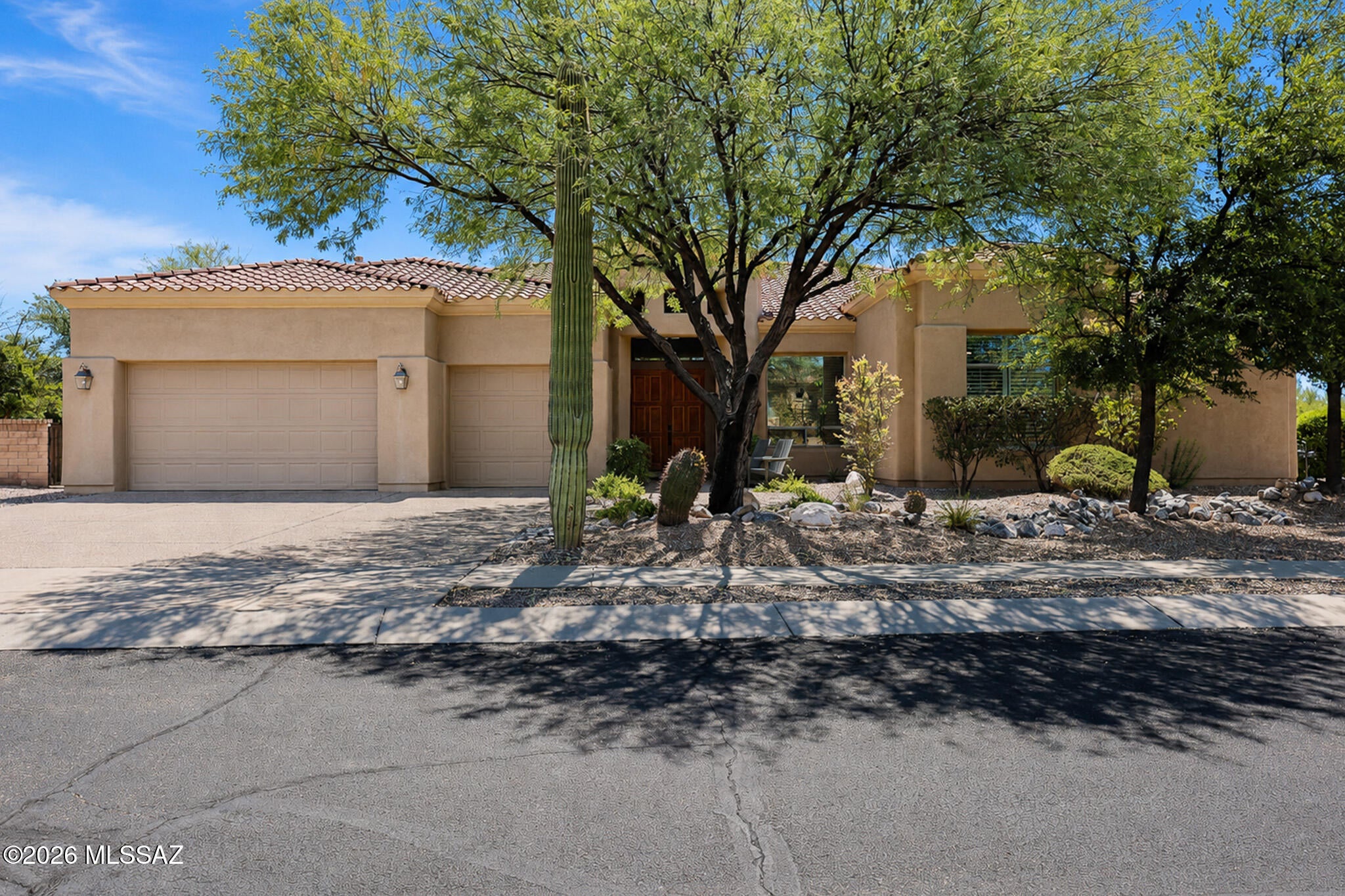Beautifully maintained AF Sterling home in the gated community of Pinnacle Ridge. Spacious split-bedroom floor plan with inviting open-concept living--ideal for everyday life and entertaining. Kitchen opens to the family room with granite counters, pantry, and abundant workspace.
Generous primary suite features dual vanities and his-and-her closets. Newer plank flooring adds a fresh, contemporary feel throughout.
Standout large lot offers privacy, mountain views, and huge potential for a backyard oasis. Enjoy the existing putting green and lush landscaping, or envision a future pool, spa, and outdoor kitchen. 3-car garage provides ample room for vehicles and storage.
A wonderful blend of space, views, and outdoor potential in a desirable gated community.