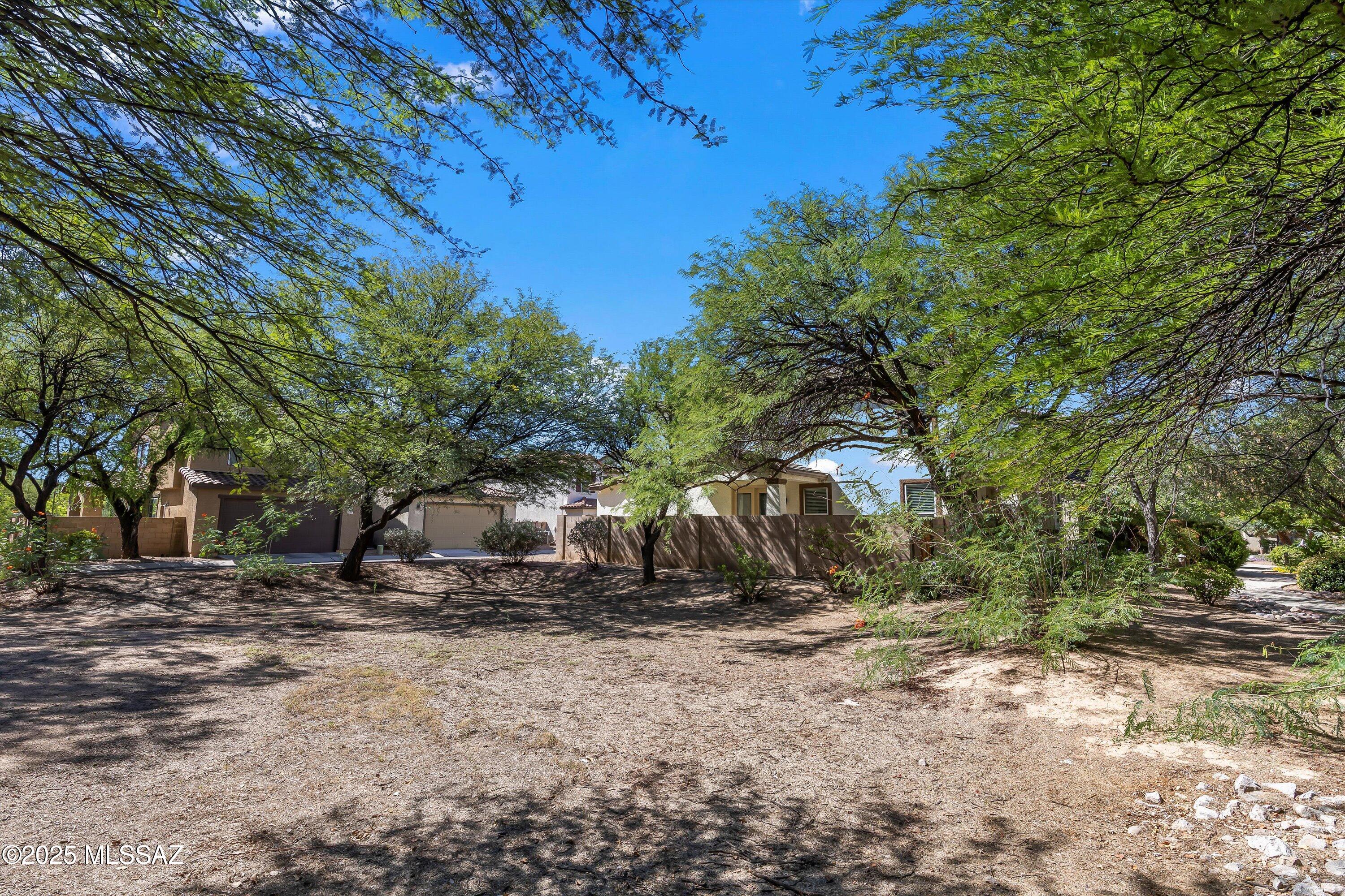 Catalina Vistas - Residential Lease