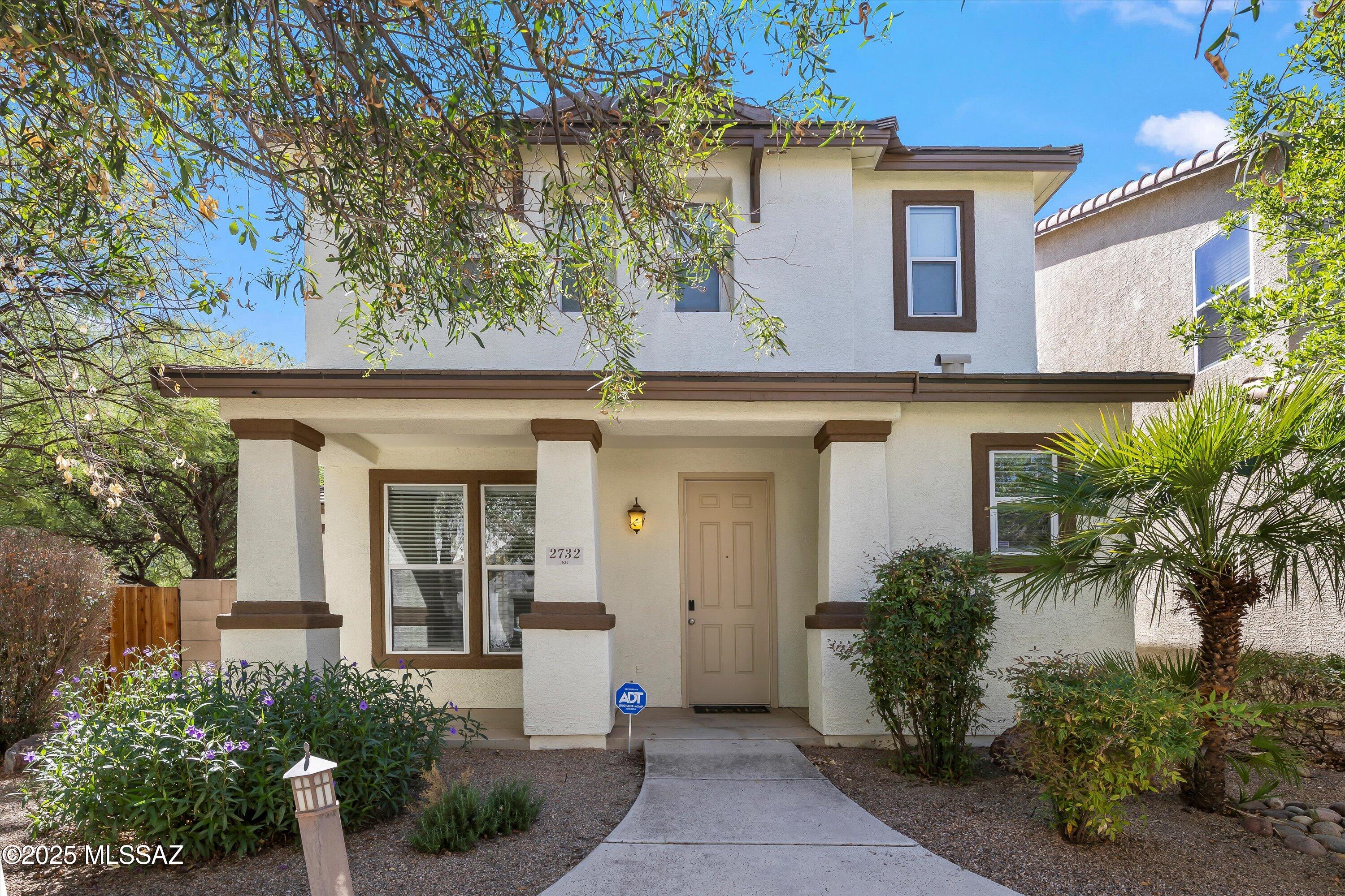 Available 11/1.  6 or 12 month lease option-Call for rates. This stylish 3/3 two-story end unit home blends modern updates with comfortable living in a highly desirable area. Step inside to find newer carpet & LVP flooring replaced 2024, along w/interior paint. The sleek, updated kitchen features SS appliances & breakfast bar, opening up to a bright dining/living area w/electric fireplace for cozy evenings.  Upstairs, you will find a spacious loft & generous primary suite complete w/ an expansive closet & updated bath w/garden tub.  The secondary bedrooms share easy access to an additional updated bath, while the convenient 1/2 bath is downstairs for guests.  Enjoy outdoor living on the covered patio and turf area & putting green! Close to TMC/ St. Joseph's  Hospitals and Ft. Lowell Park! WASHER & DRYER INCLUDED!
Dogs considered- sorry, no cats.
Pet deposit fee $250, non-refundable