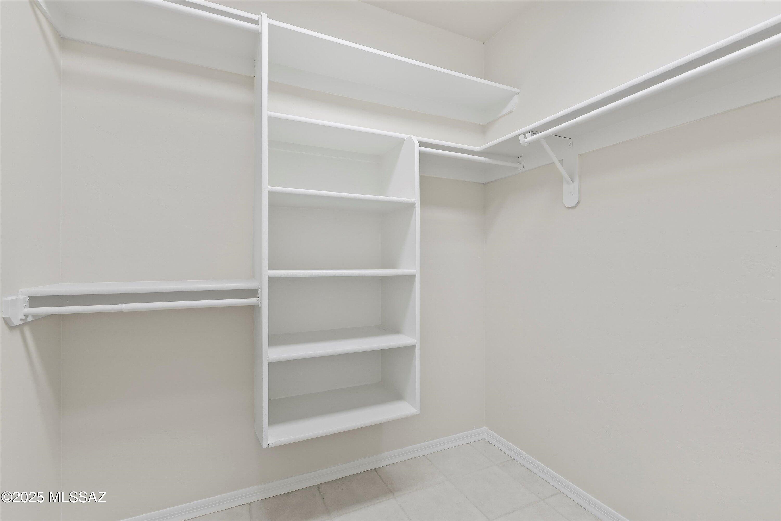 Catalina Vistas - Residential Lease