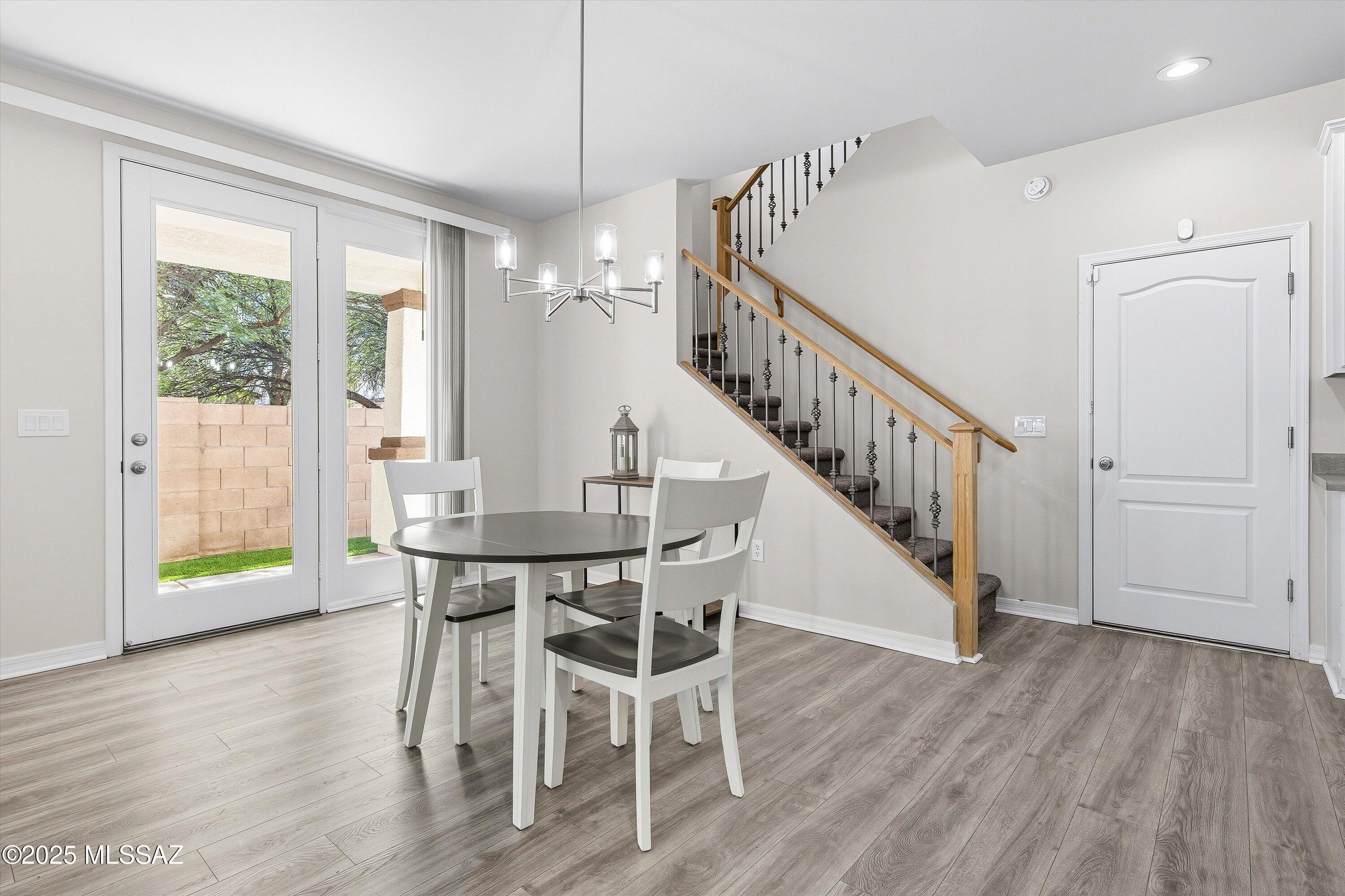Catalina Vistas - Residential Lease