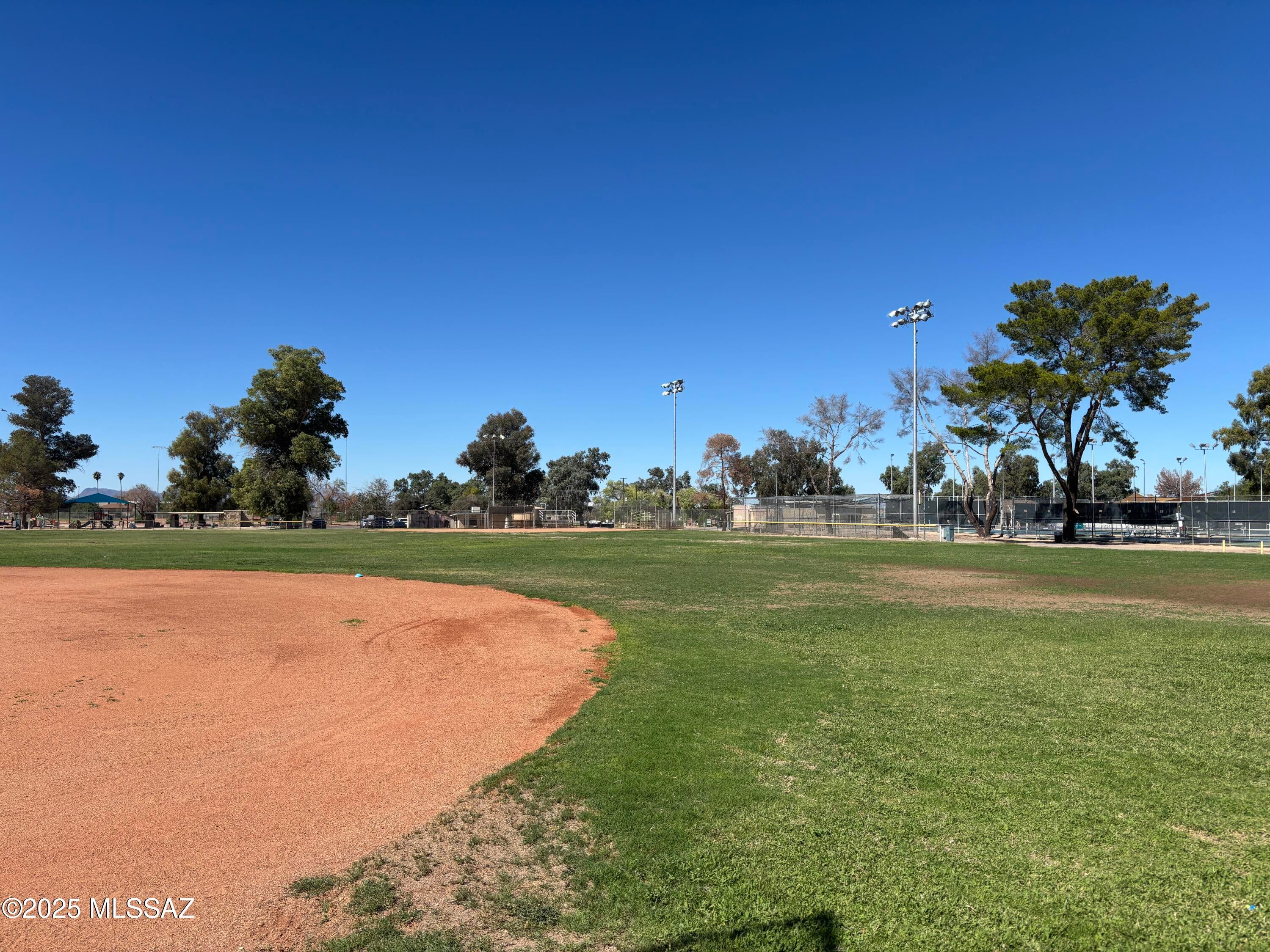 Catalina Vistas - Residential Lease