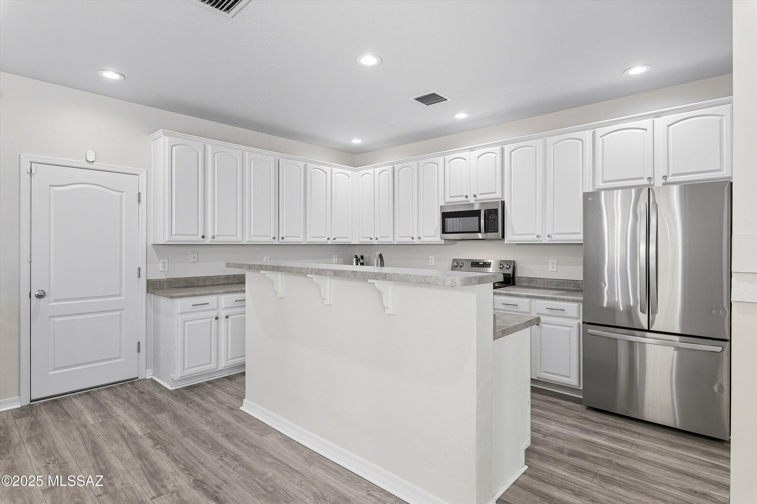 Catalina Vistas - Residential Lease