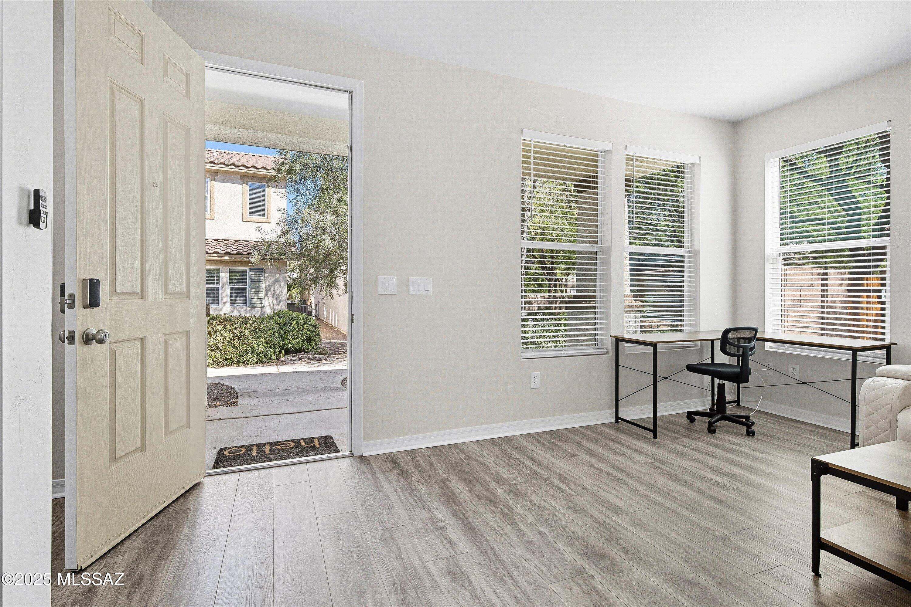 Catalina Vistas - Residential Lease