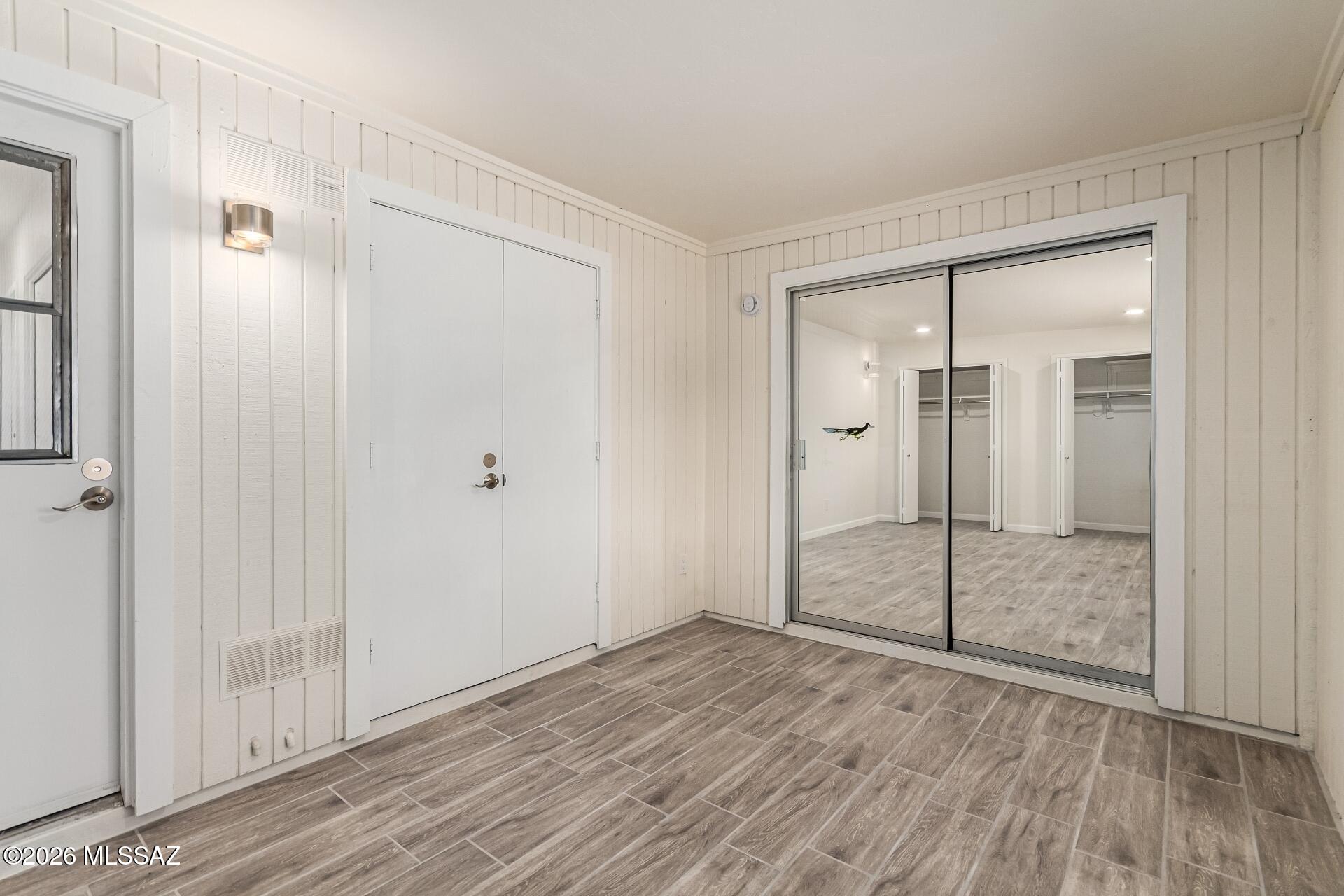 Green Valley Townhouses NO.7 - Residential