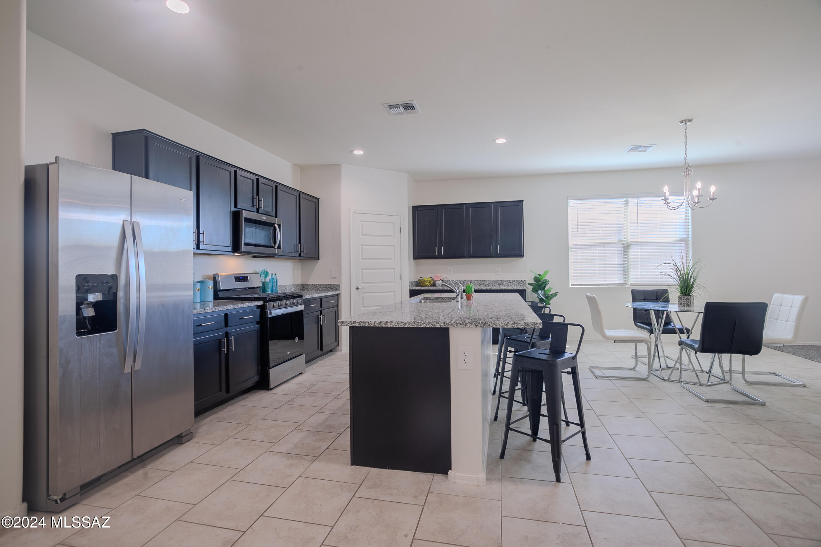 Saguaro Bloom SQ20180540069 - Residential