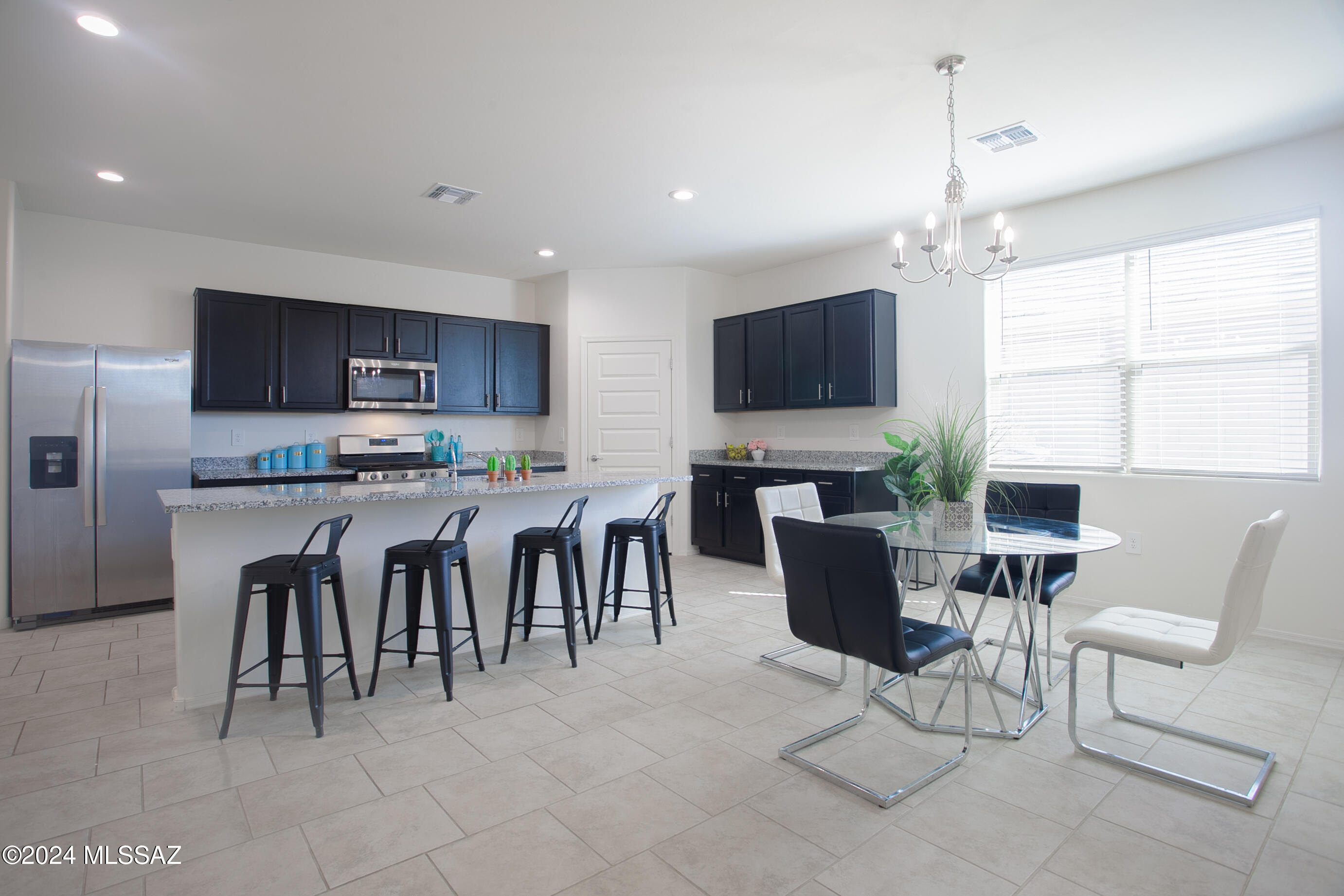 Saguaro Bloom SQ20180540069 - Residential