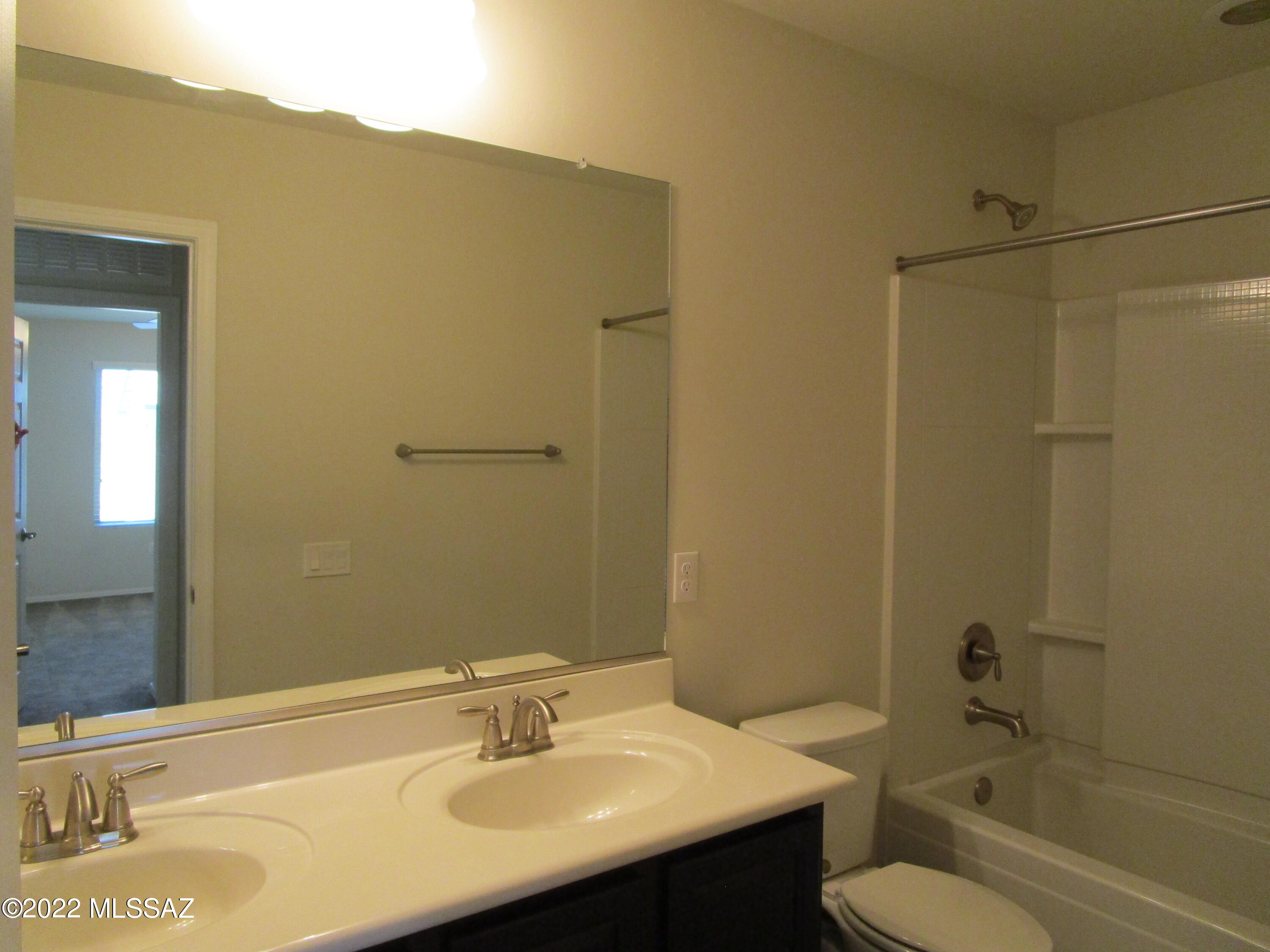 Sierra Morado Unit 4 - Residential Lease