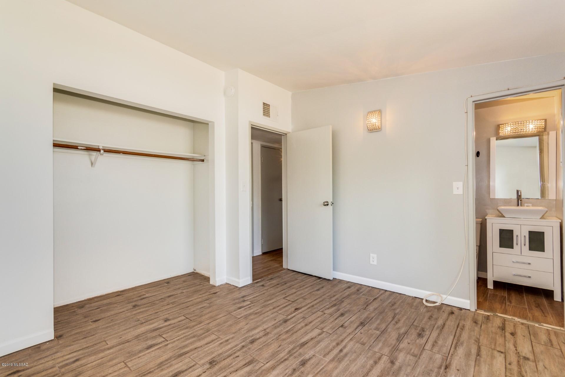 Vista Del Norte - Residential