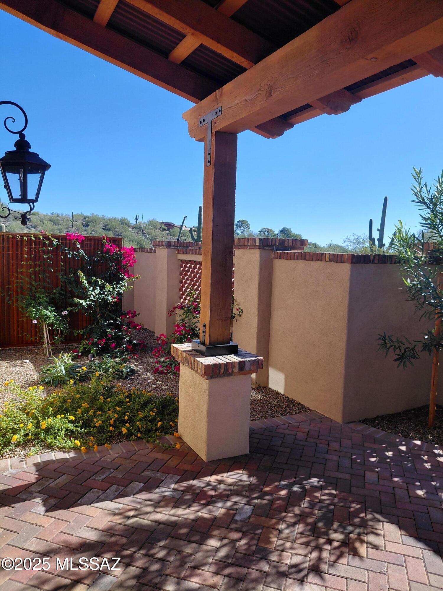 Catalina Foothills Estates 6 Th - Residential