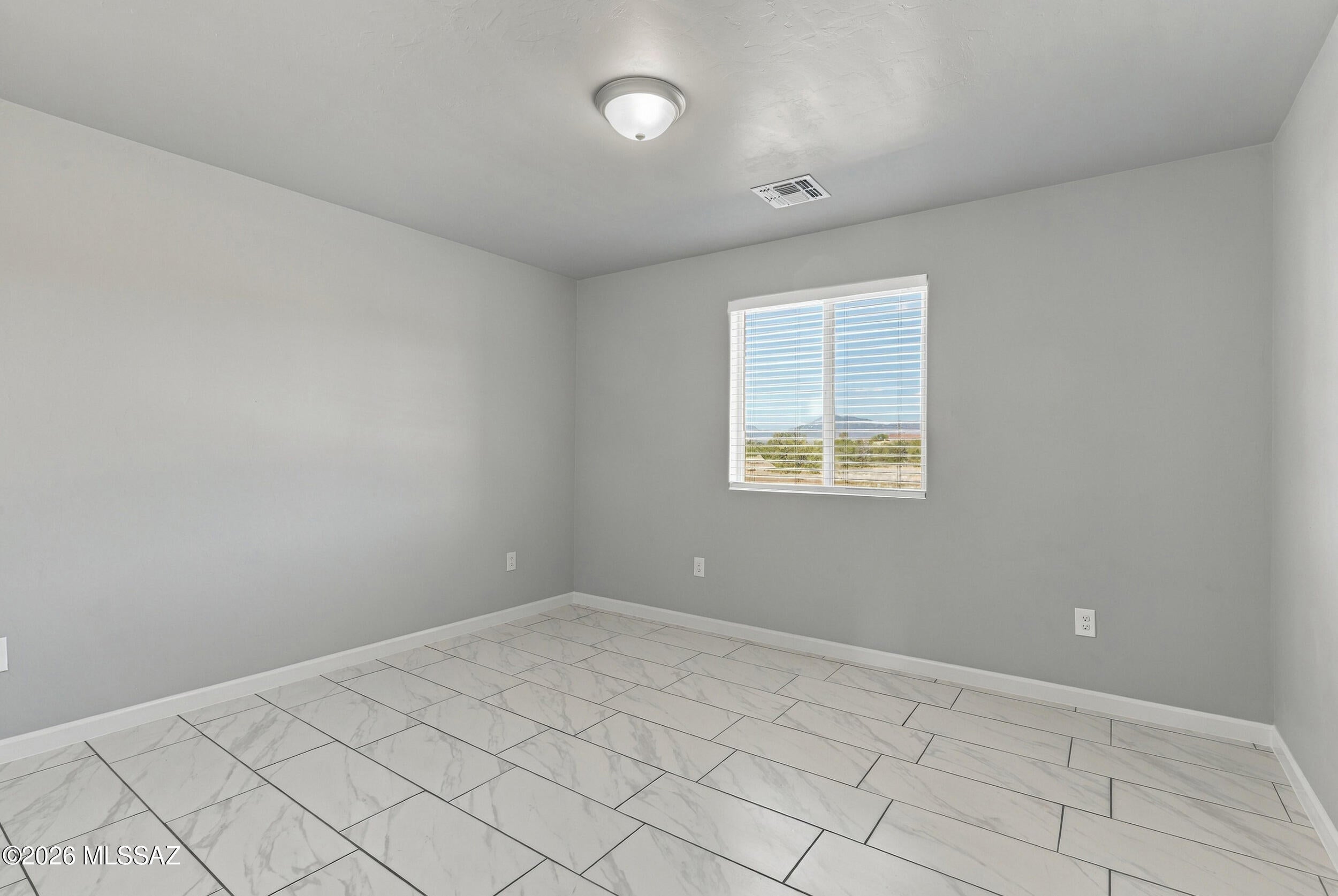 New Tucson Unit NO. 4 (1-203) - Residential