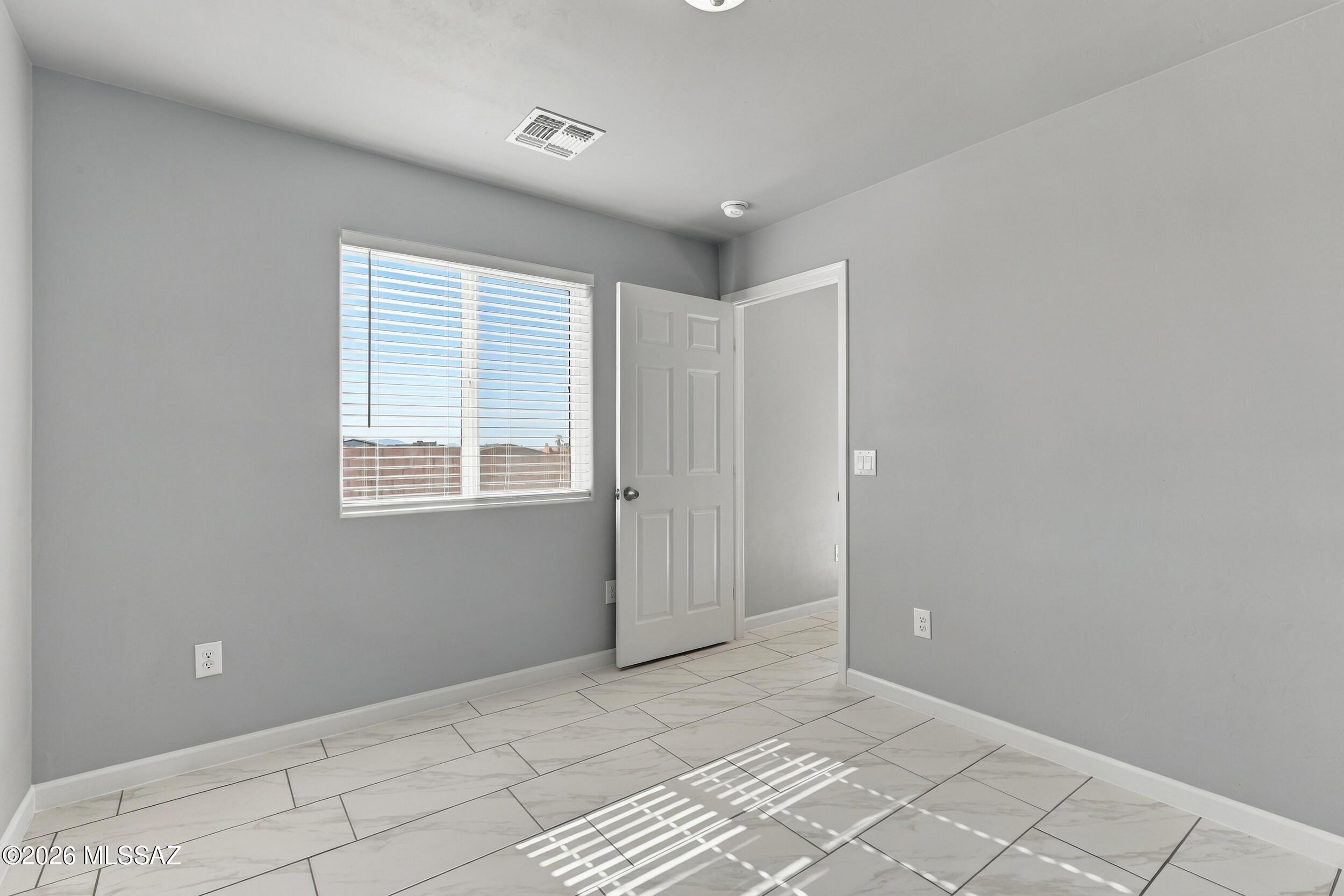 New Tucson Unit NO. 4 (1-203) - Residential