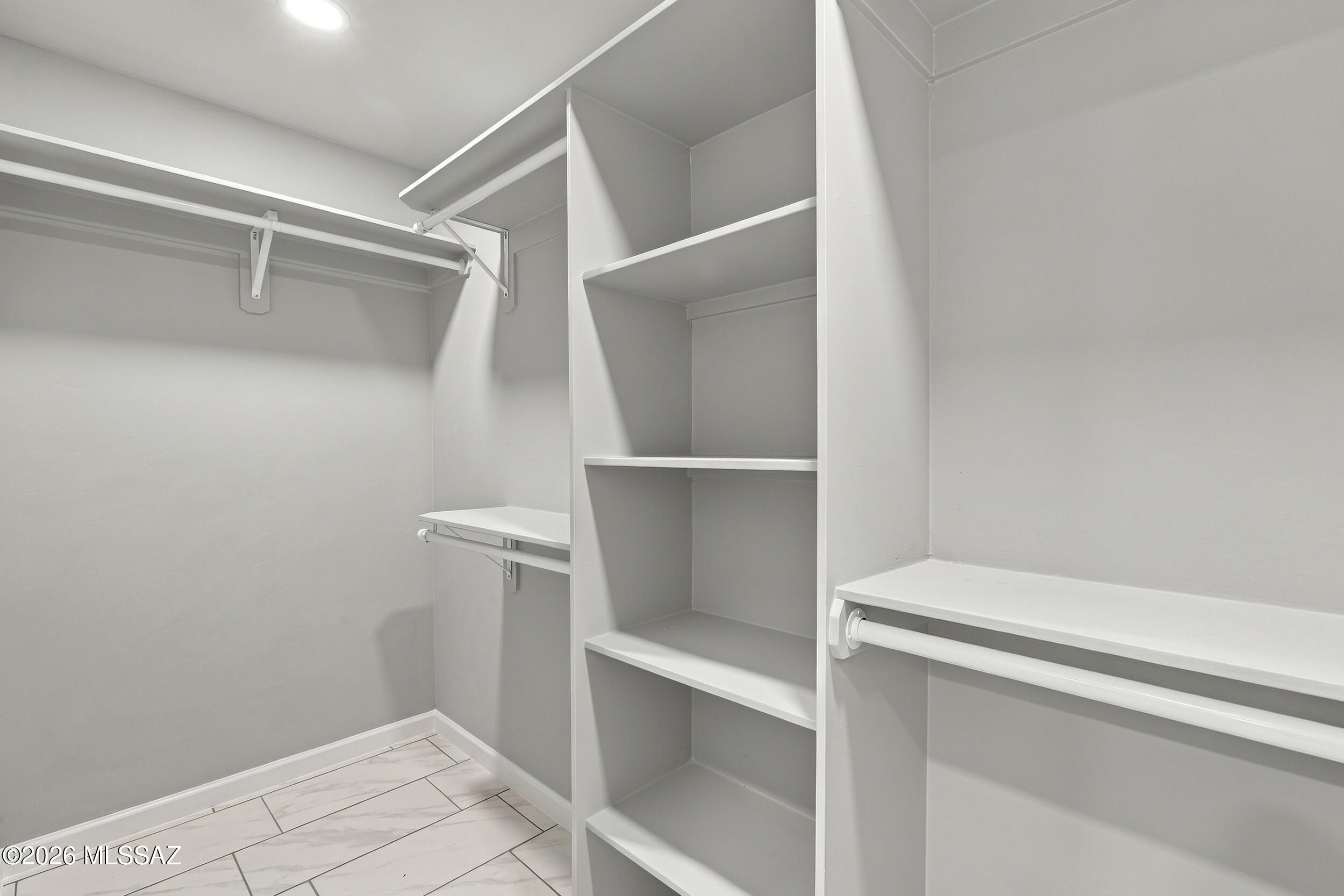 New Tucson Unit NO. 4 (1-203) - Residential