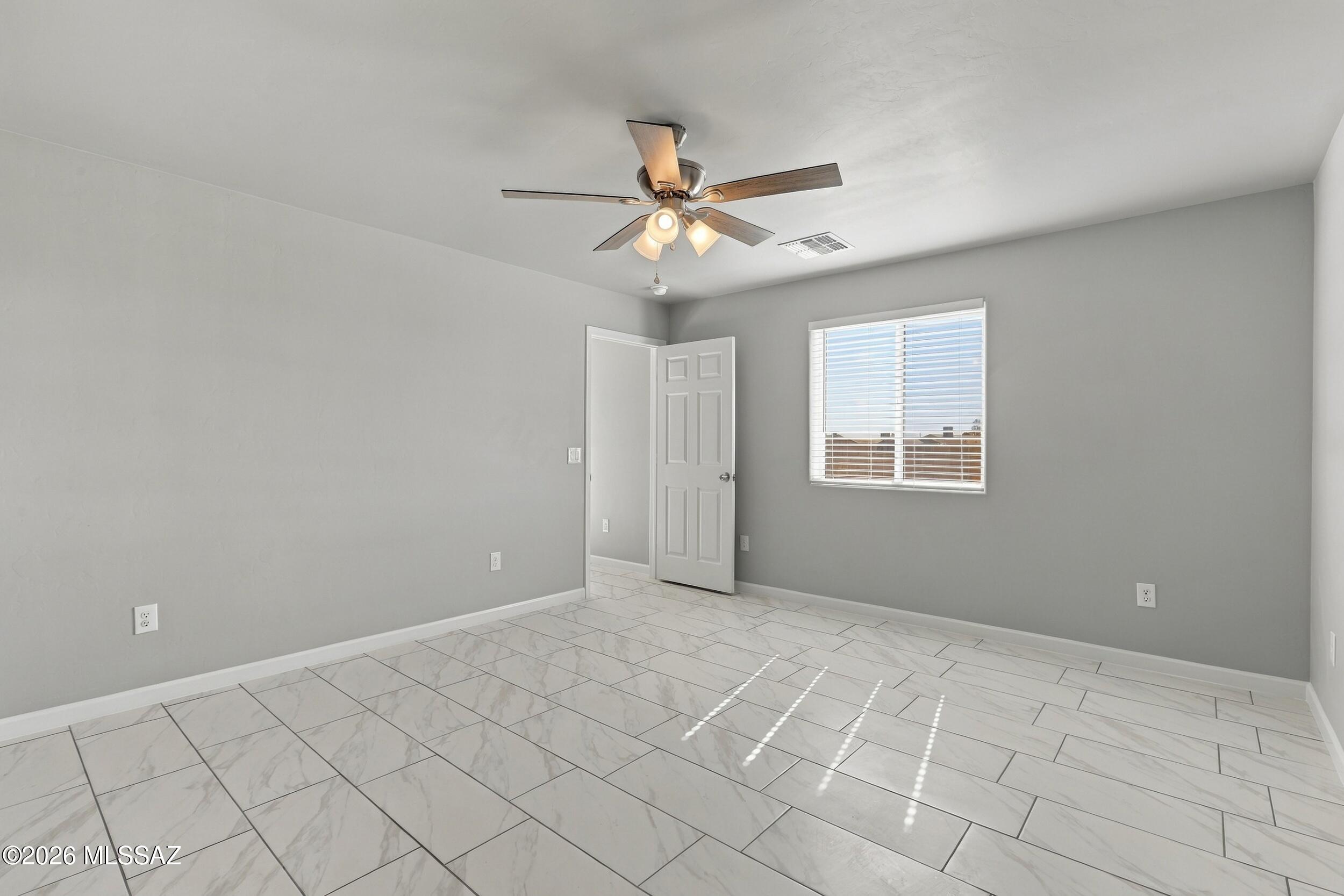 New Tucson Unit NO. 4 (1-203) - Residential