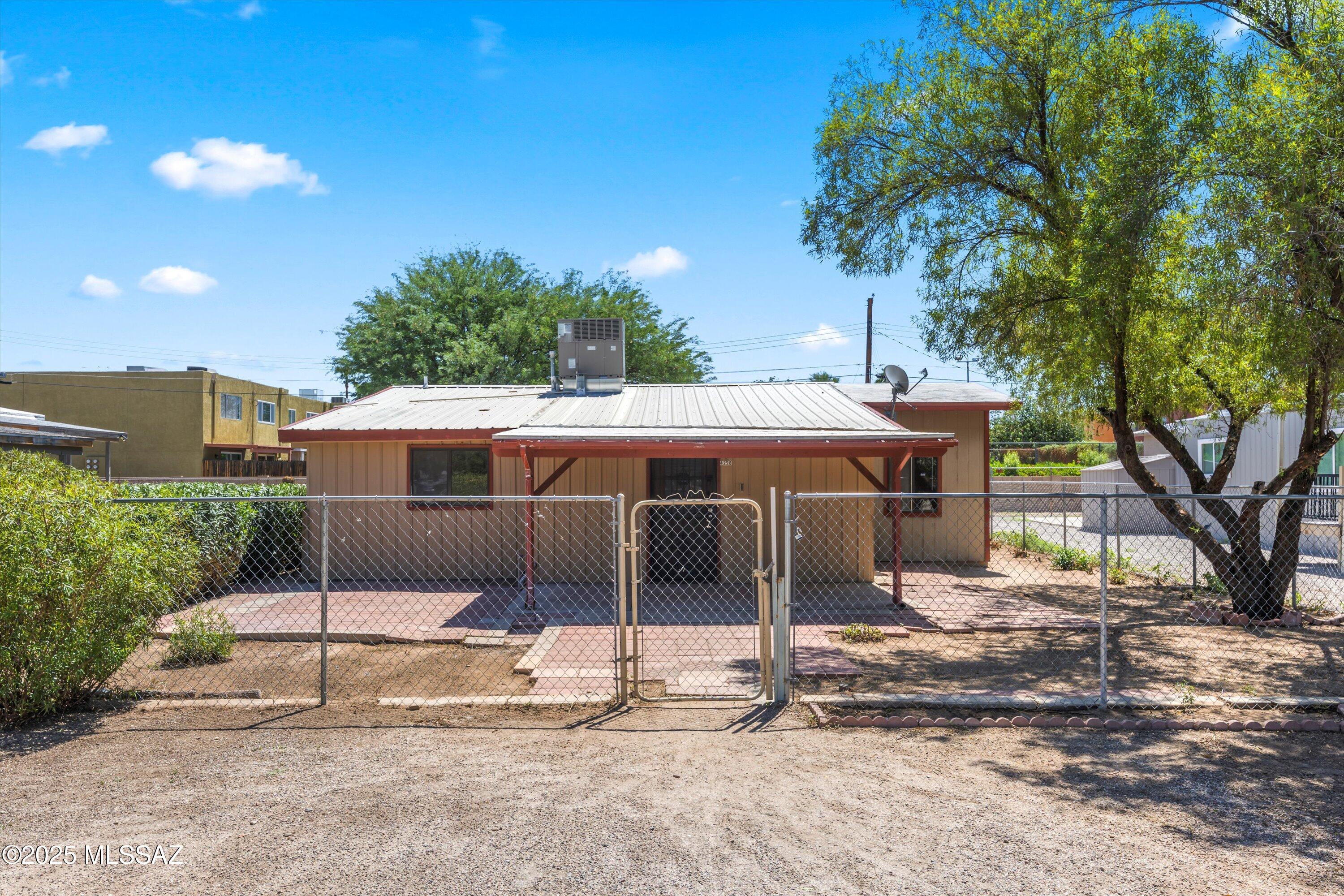 Otilias Limberlost Manor (1-24) - Residential