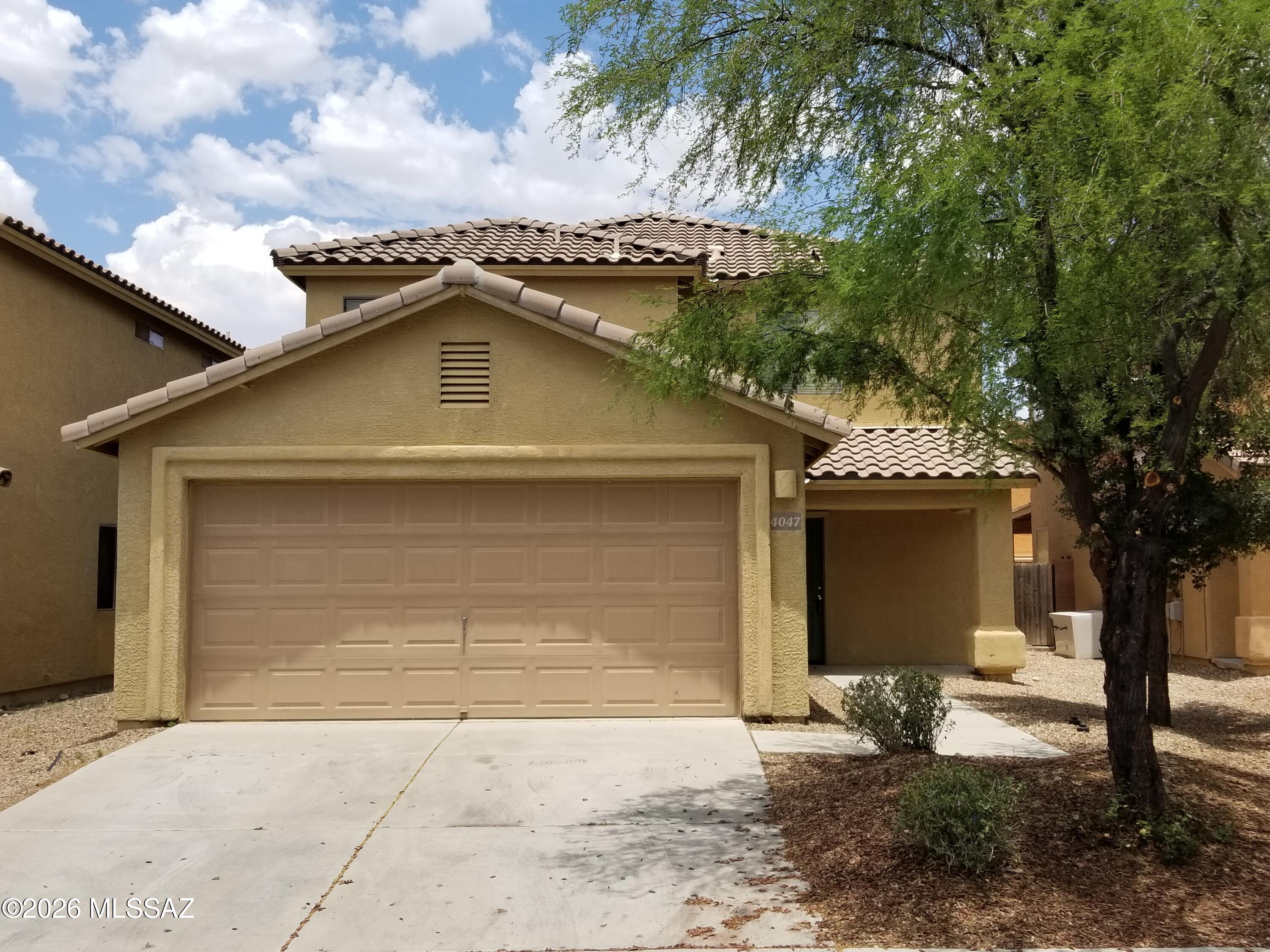 Valencia Reserve (1-326) - Residential Lease