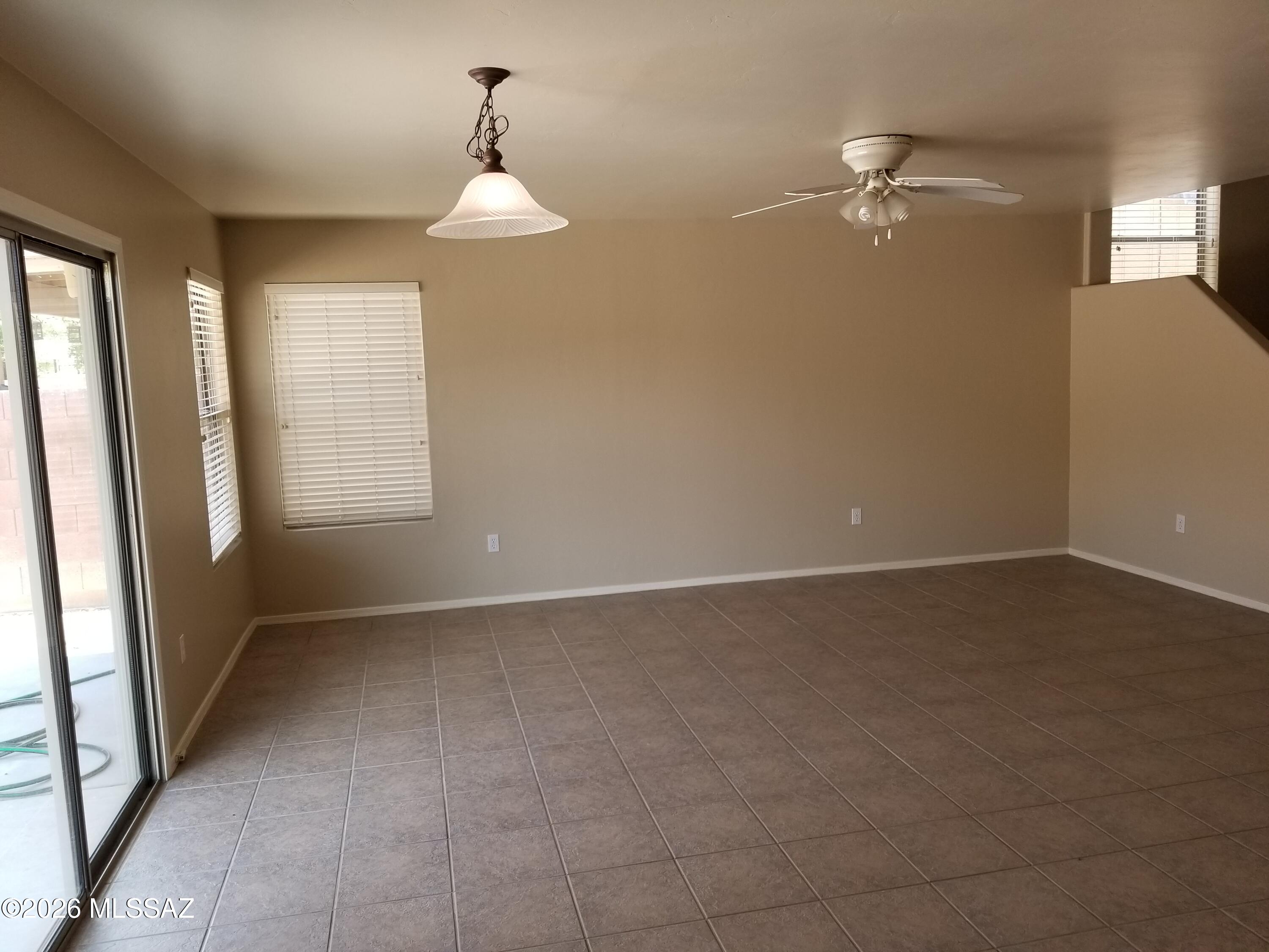 Valencia Reserve (1-326) - Residential Lease