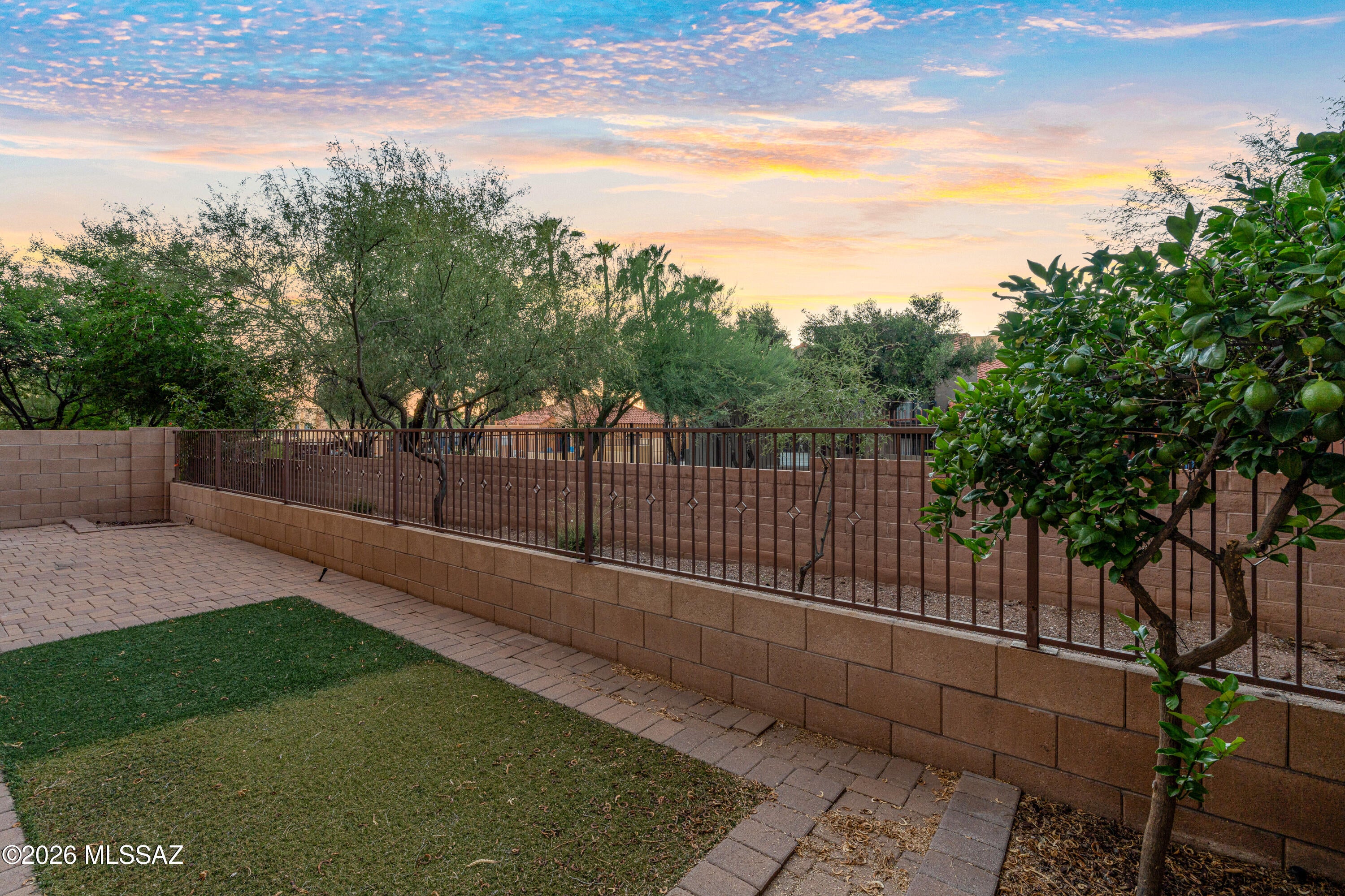 River Walk (1-140) - Residential