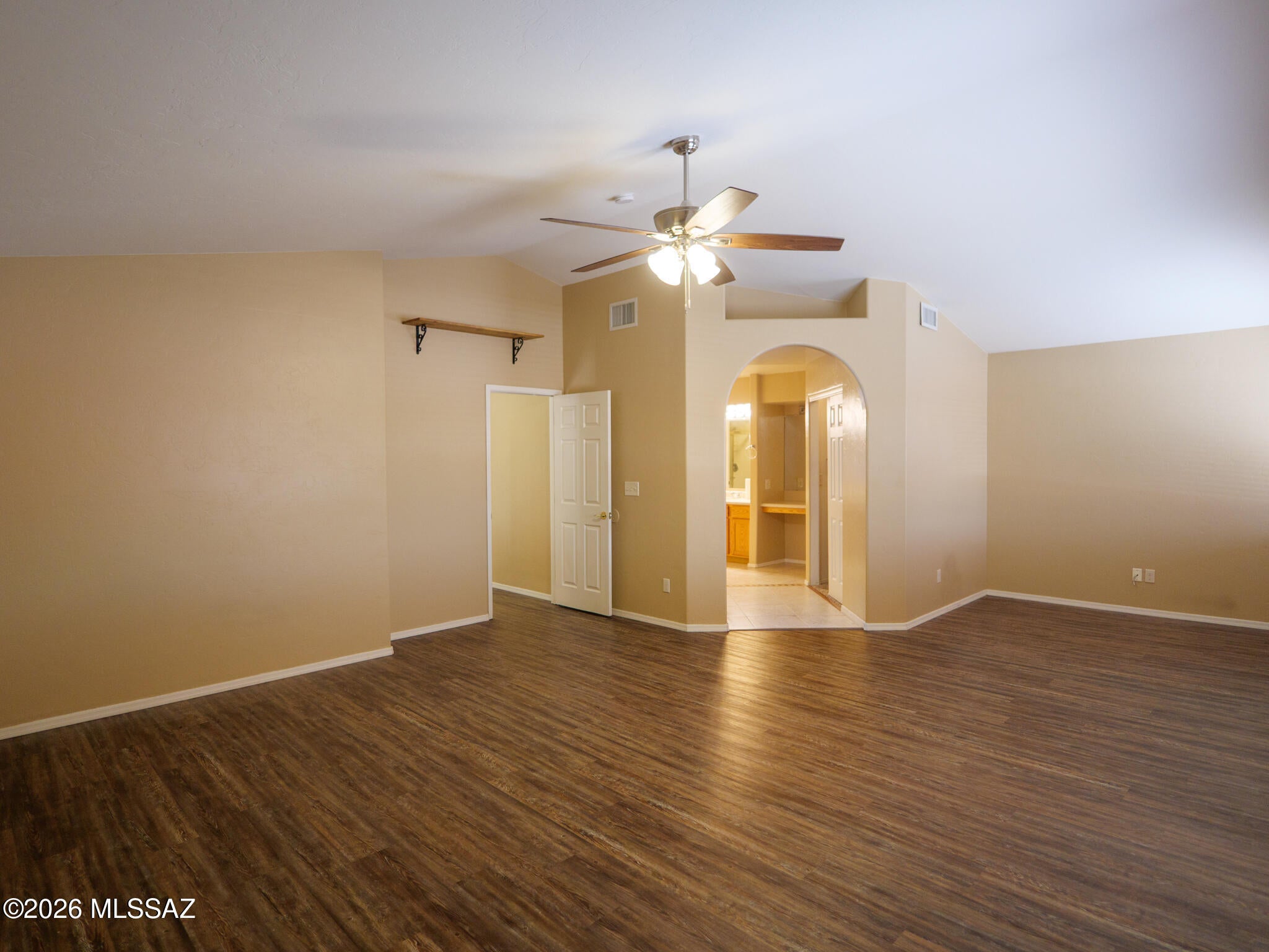 Sonrisa (1-121) - Residential Lease